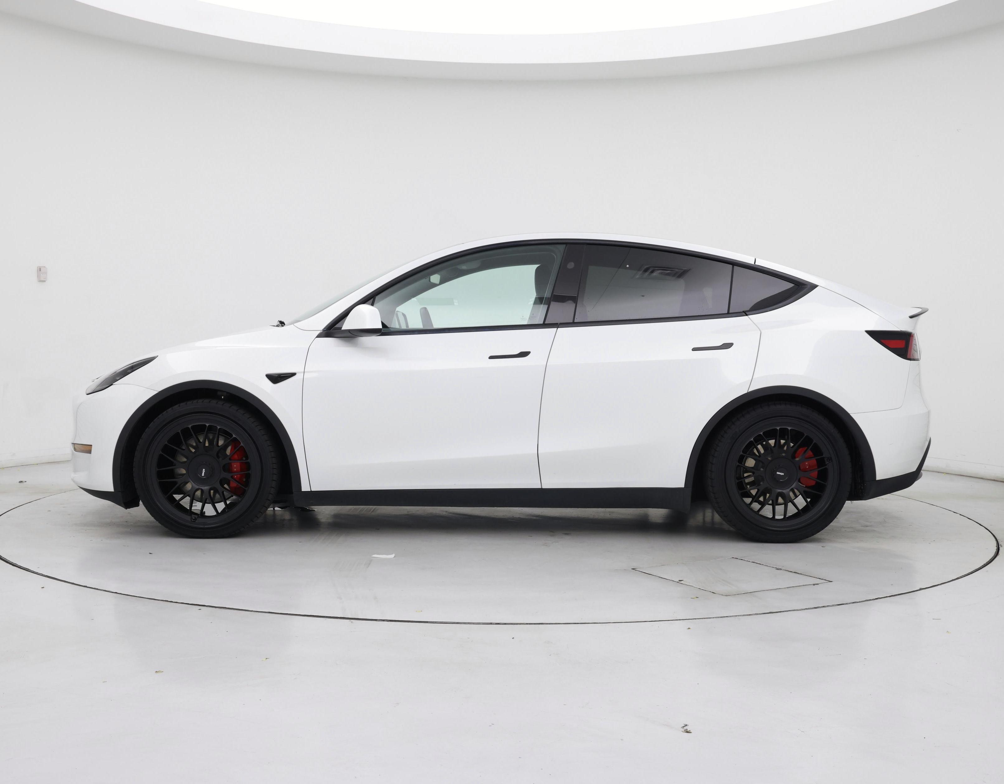 Thumbnail: 2023 Tesla Model Y - 3