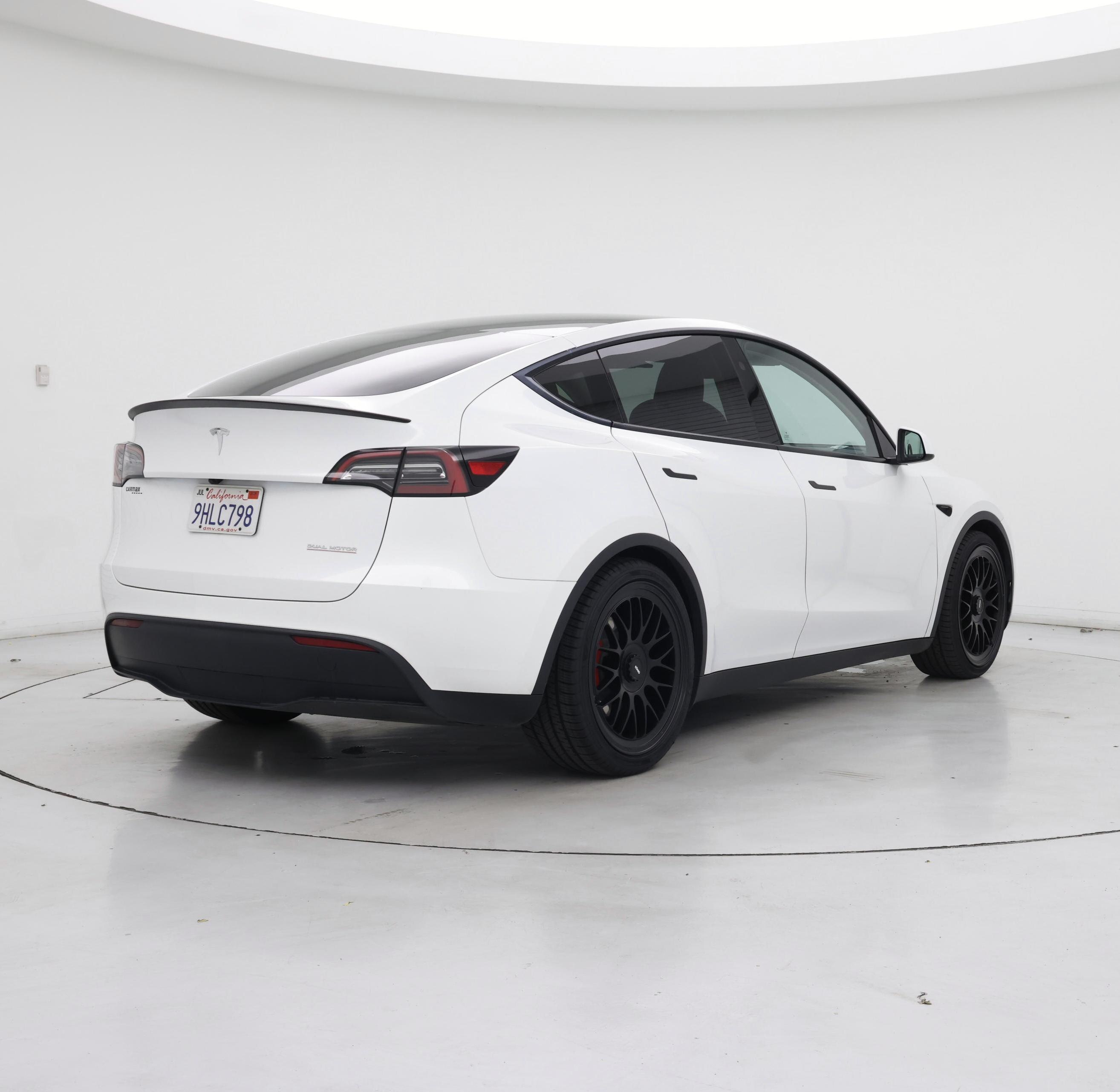 Thumbnail: 2023 Tesla Model Y - 8