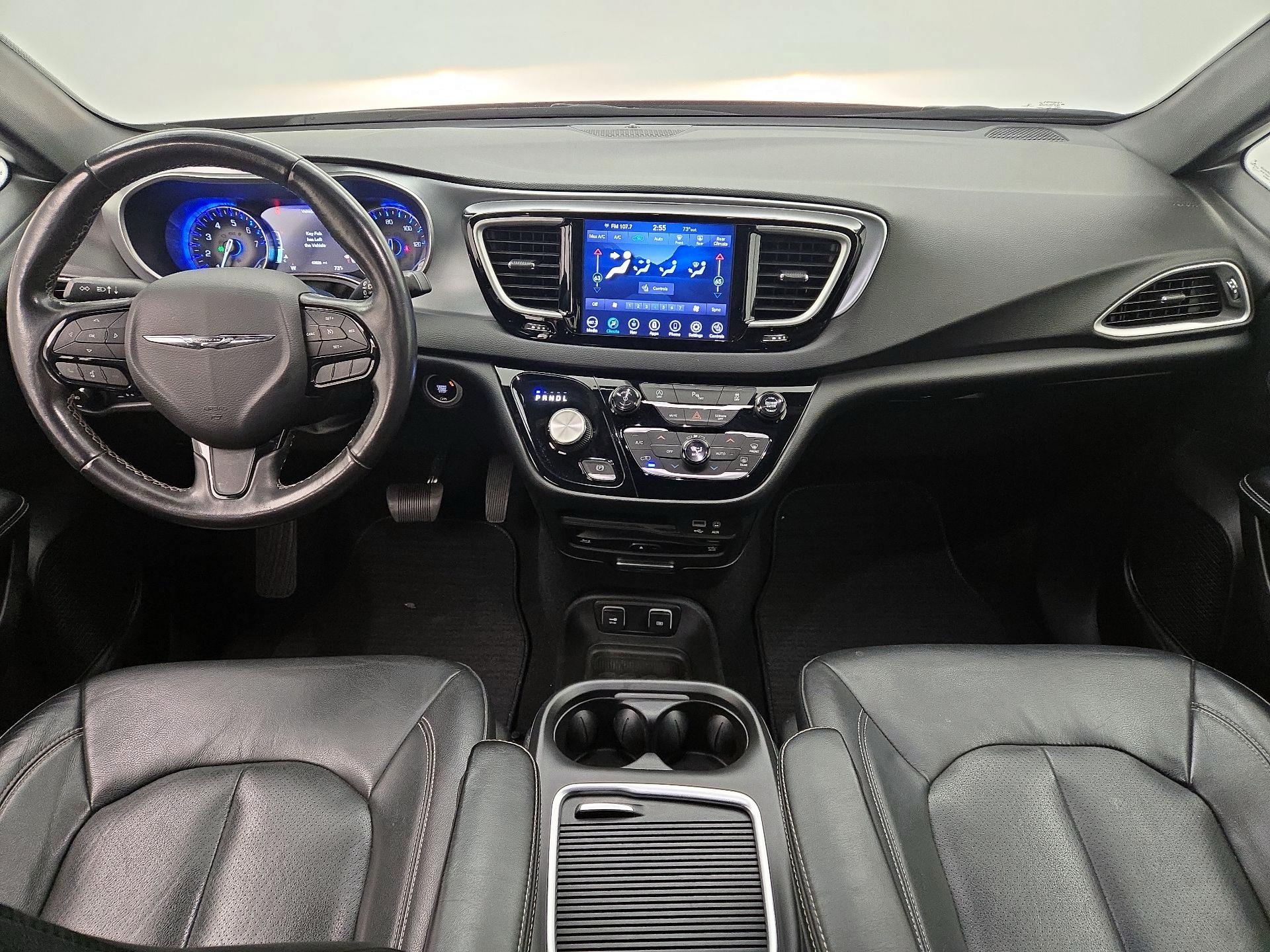 Thumbnail: 2020 Chrysler Pacifica - 9