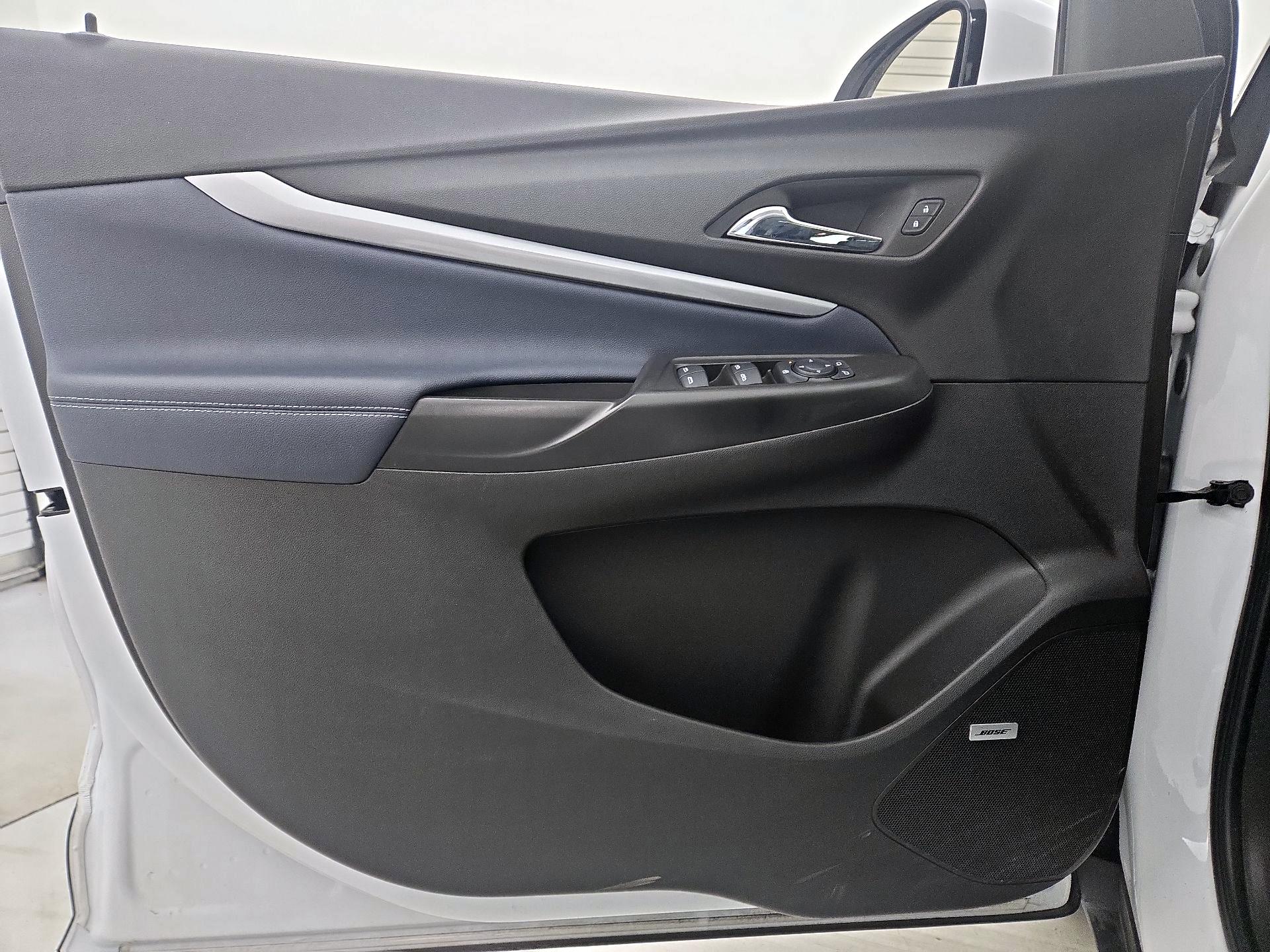 Thumbnail: 2023 Chevrolet Bolt EUV - 12