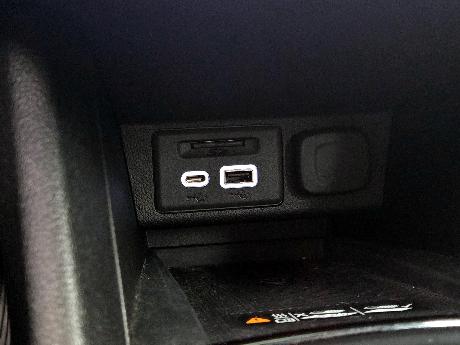 Thumbnail: 2023 Chevrolet Bolt EUV - 19
