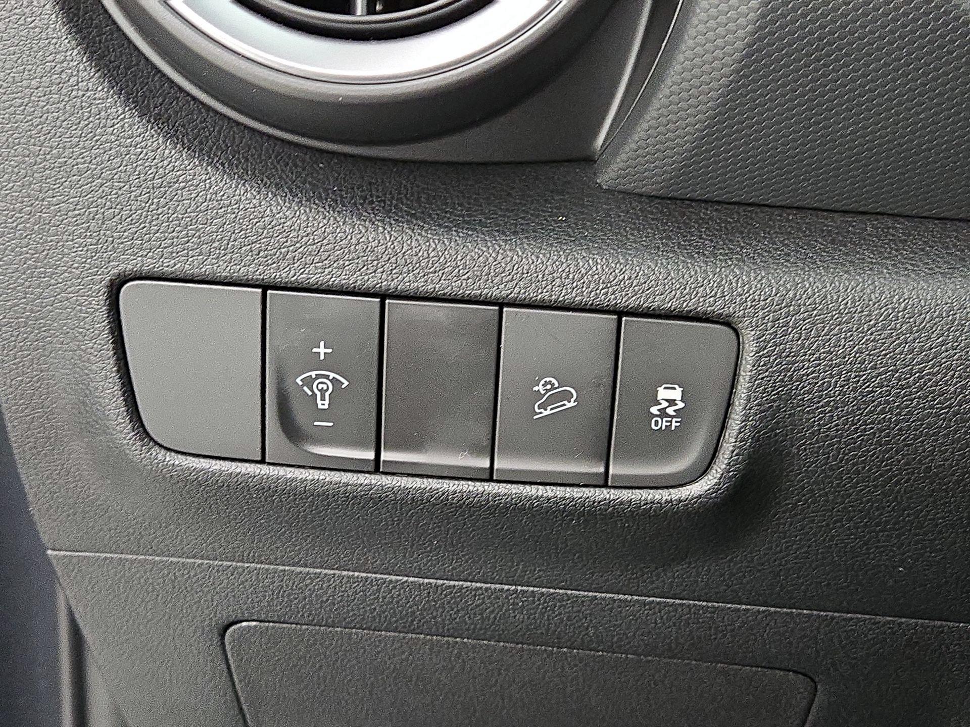 Thumbnail: 2022 Hyundai Kona - 13