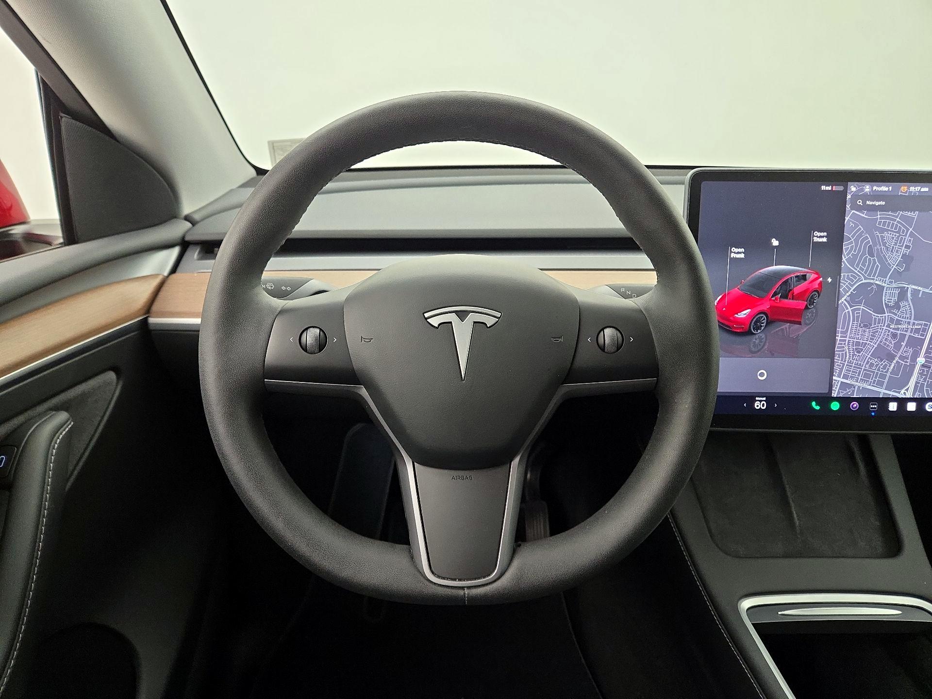 Thumbnail: 2023 Tesla Model Y - 10