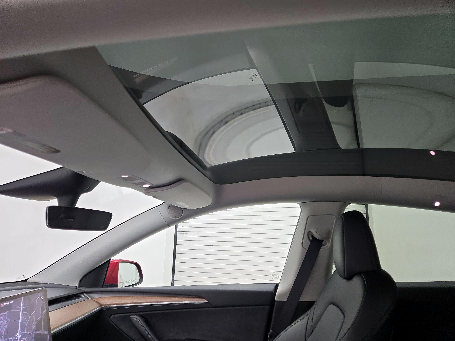 Thumbnail: 2023 Tesla Model Y - 19