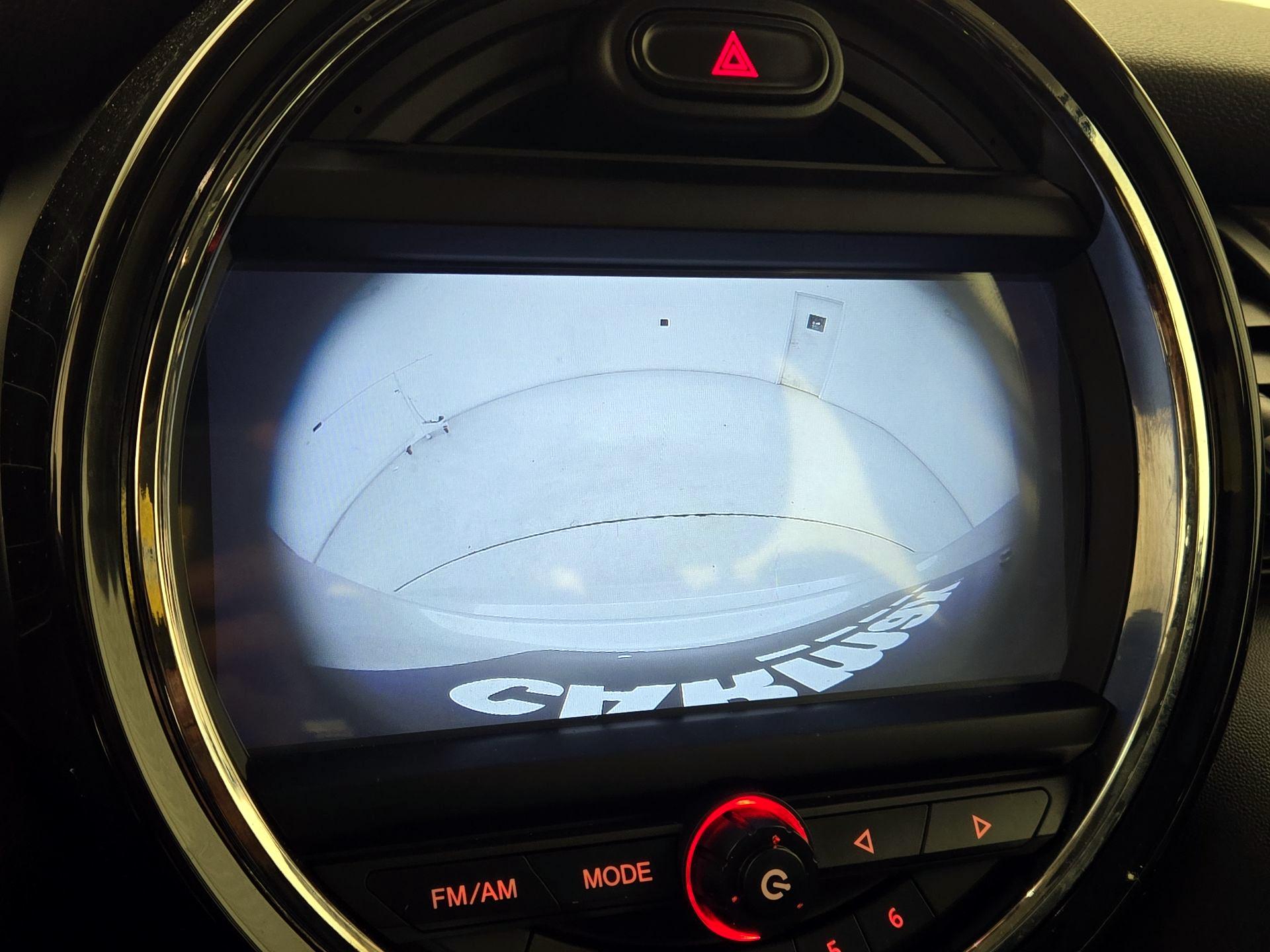 Thumbnail: 2016 MINI Cooper Hardtop - 14