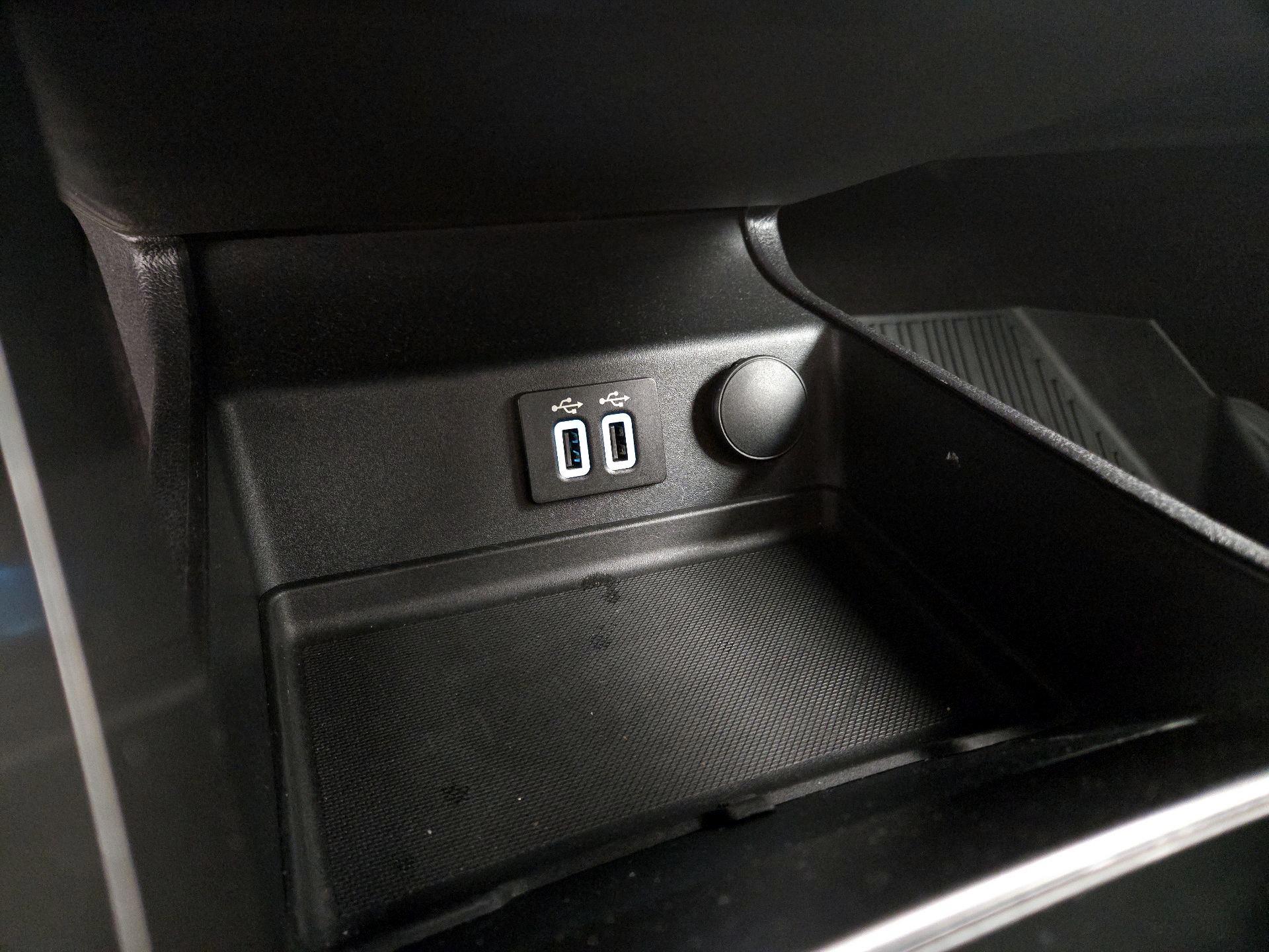 Thumbnail: 2019 Ford Fusion - 18