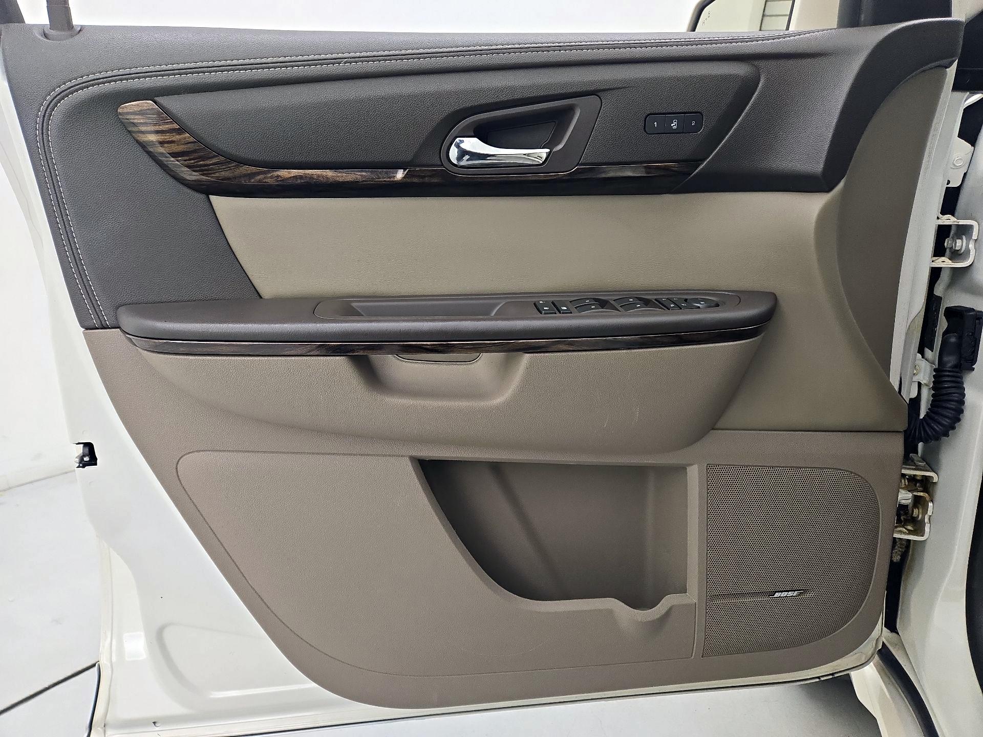 Thumbnail: 2014 GMC Acadia - 12