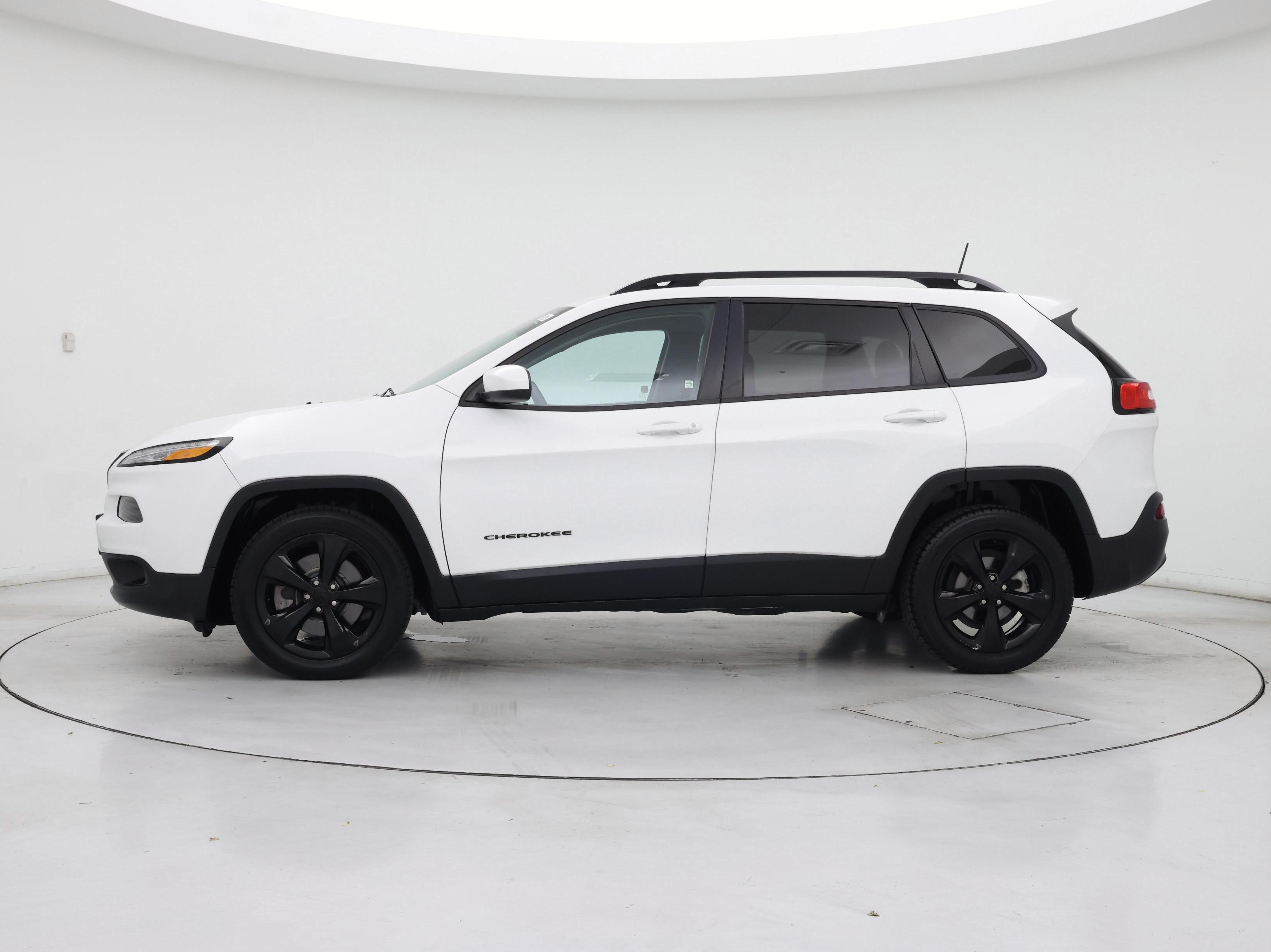 Thumbnail: 2018 Jeep Cherokee - 3