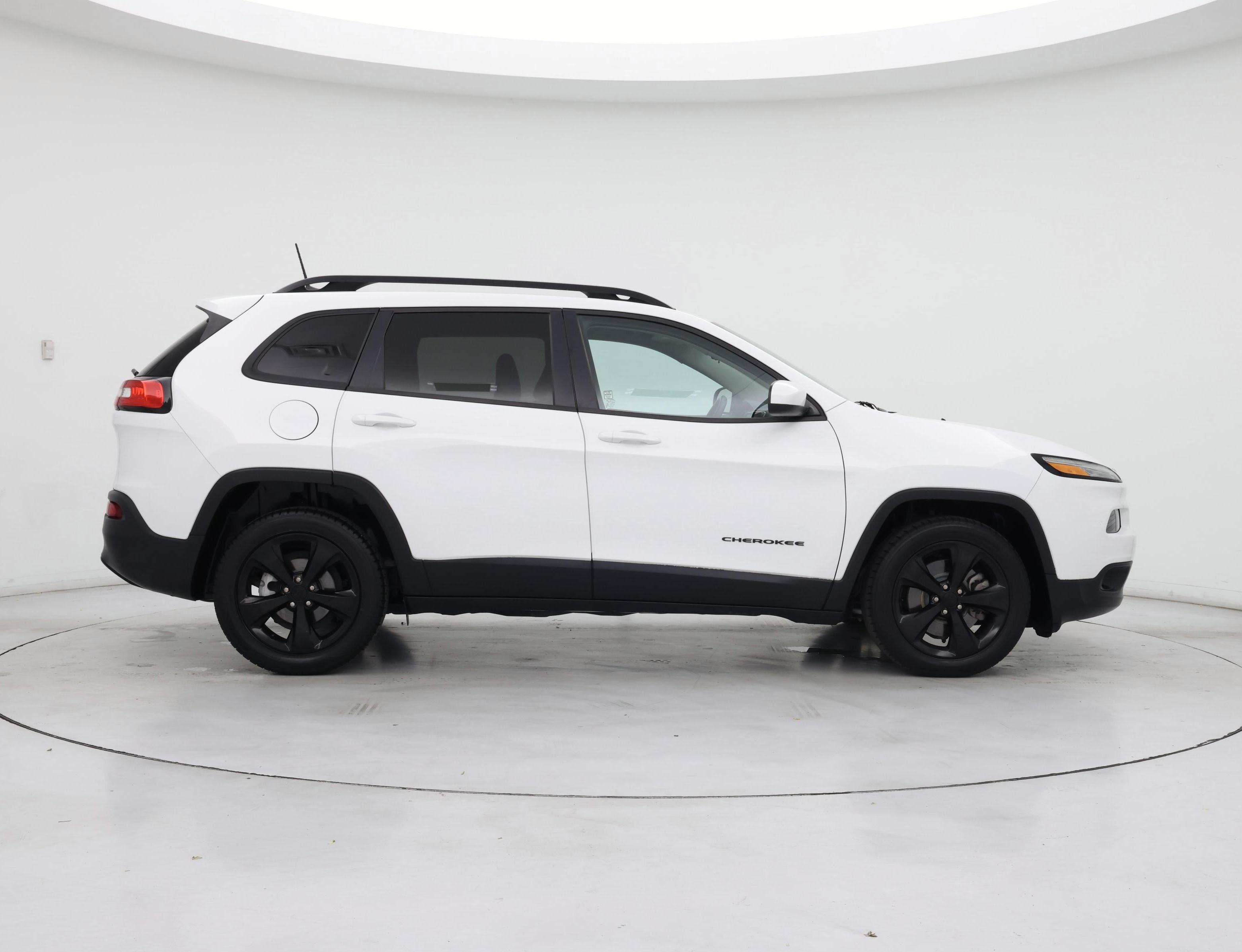 Thumbnail: 2018 Jeep Cherokee - 7