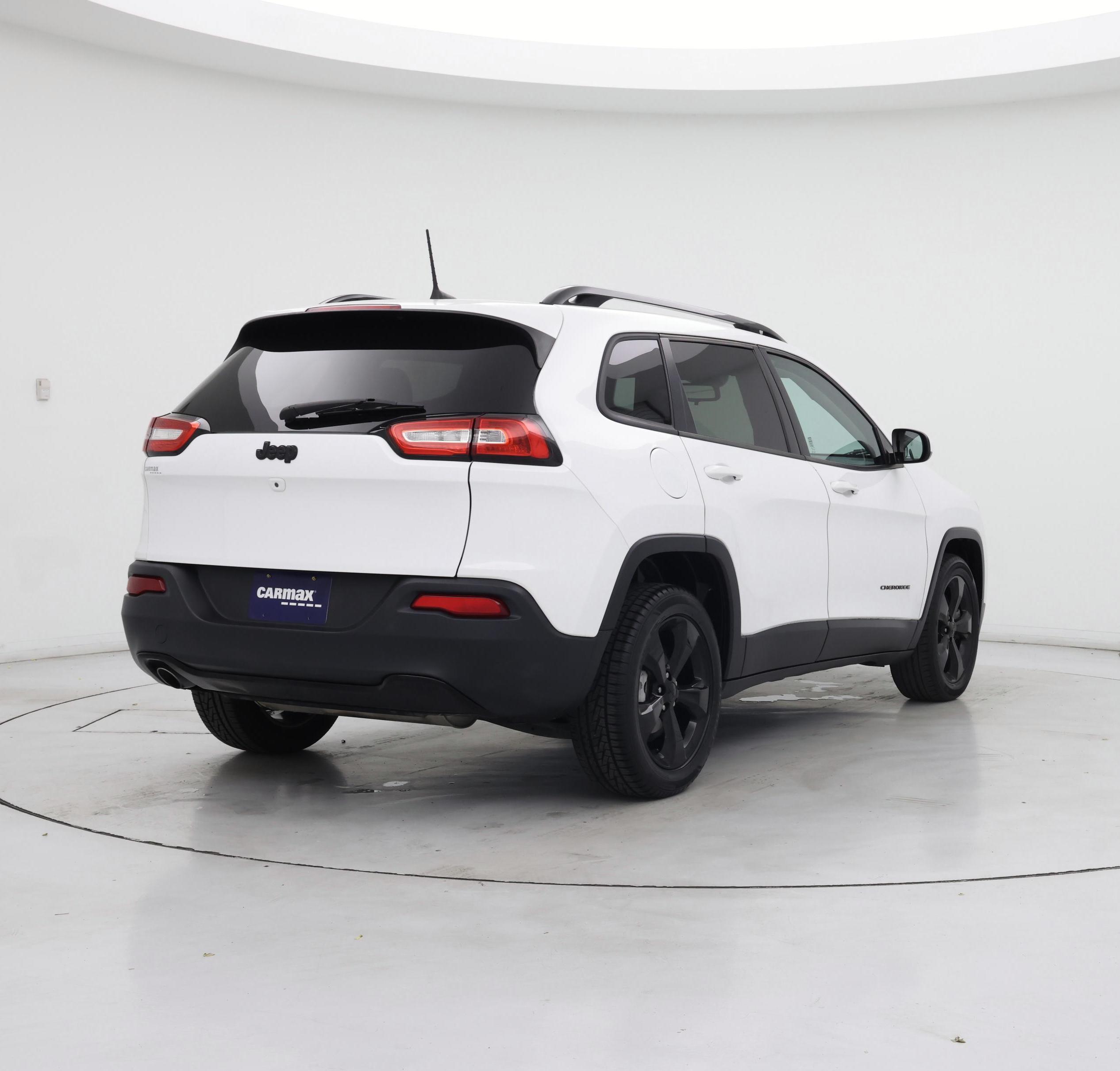 Thumbnail: 2018 Jeep Cherokee - 8