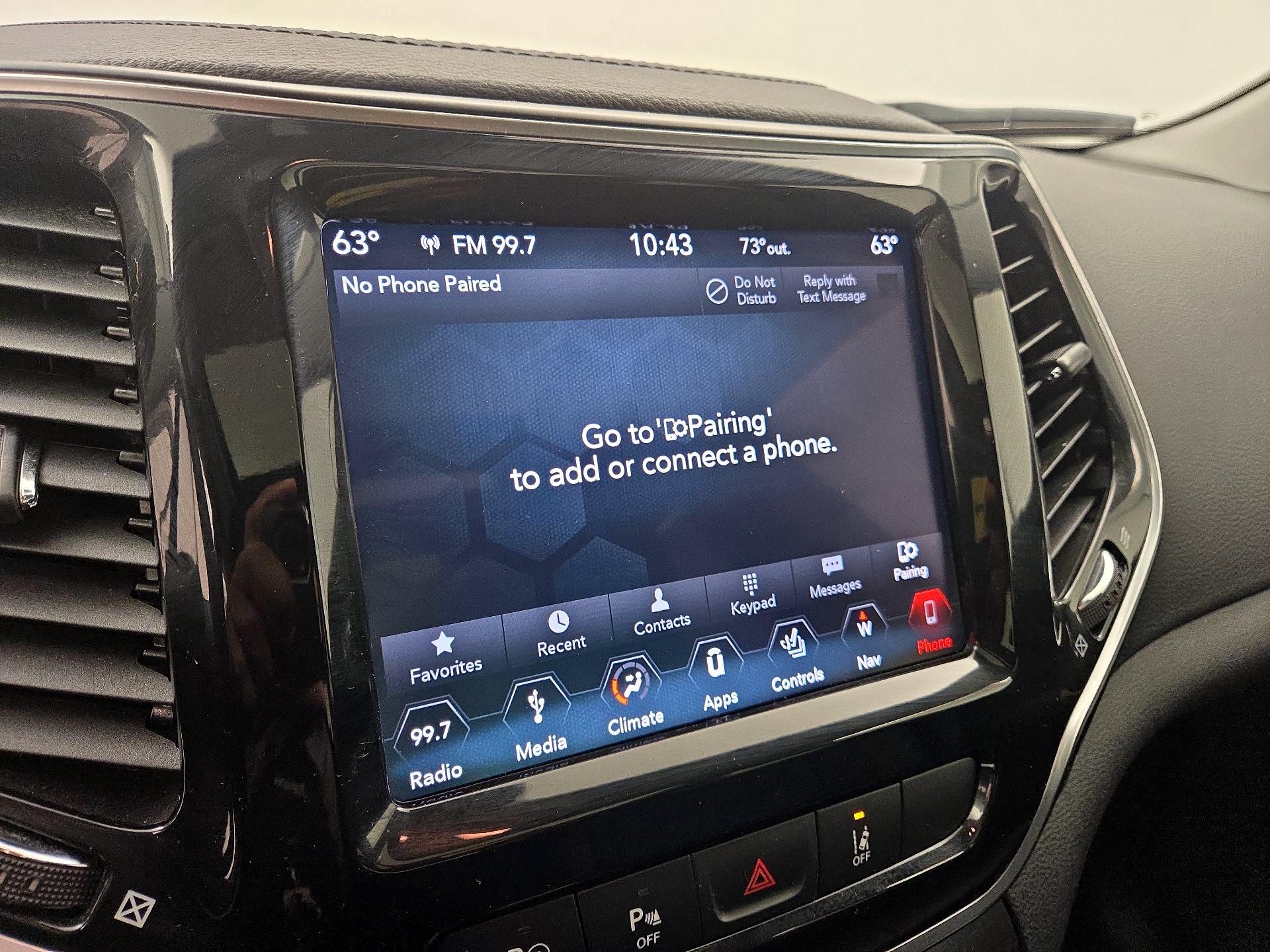 Thumbnail: 2019 Jeep Cherokee - 15