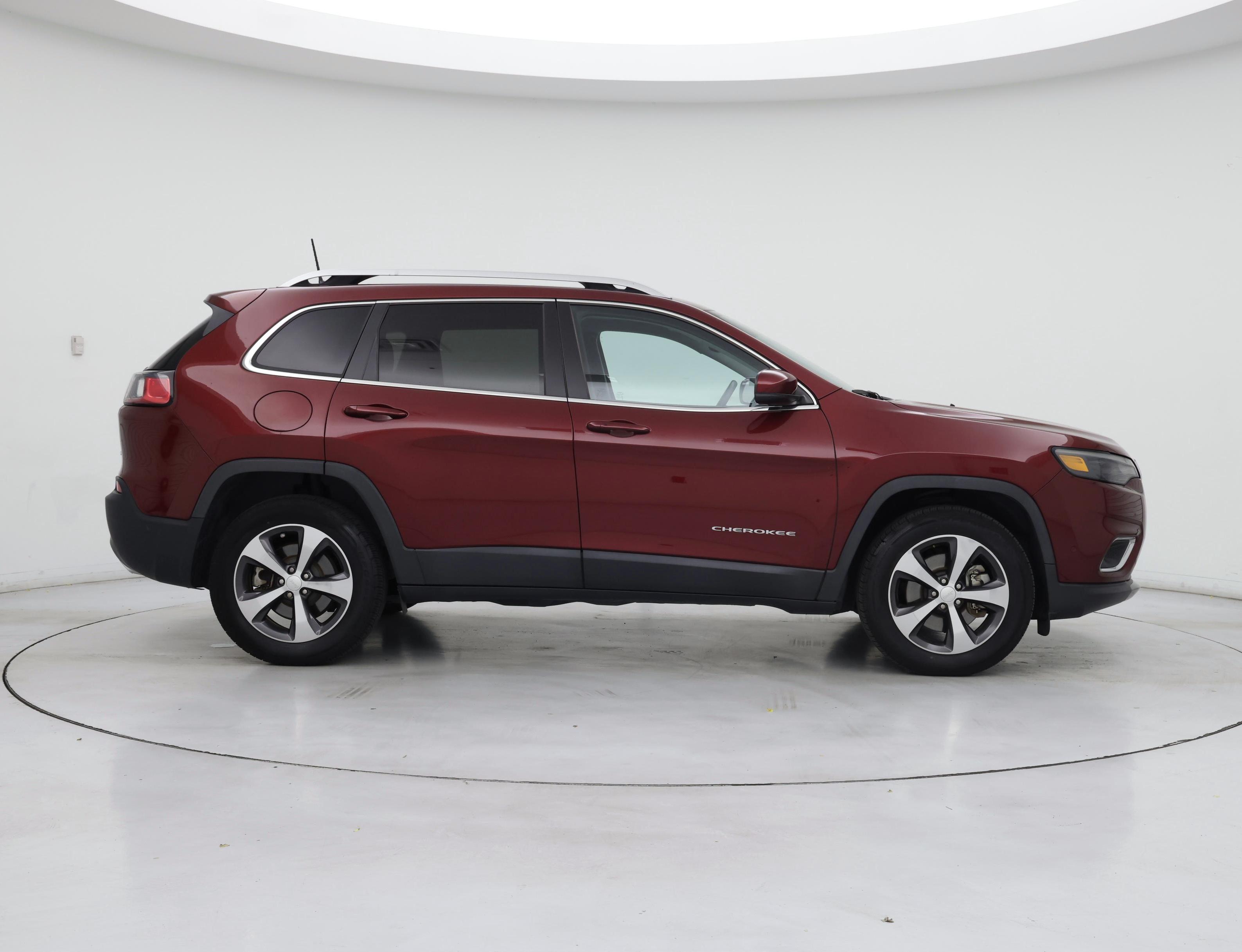 Thumbnail: 2019 Jeep Cherokee - 7