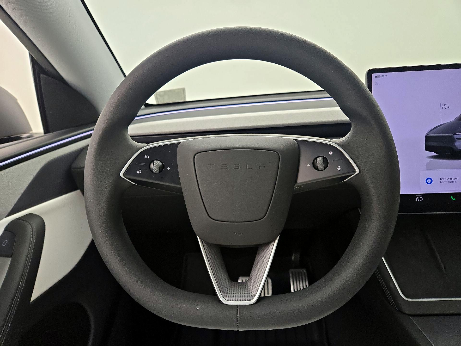 Thumbnail: 2026 Tesla Model Y - 10