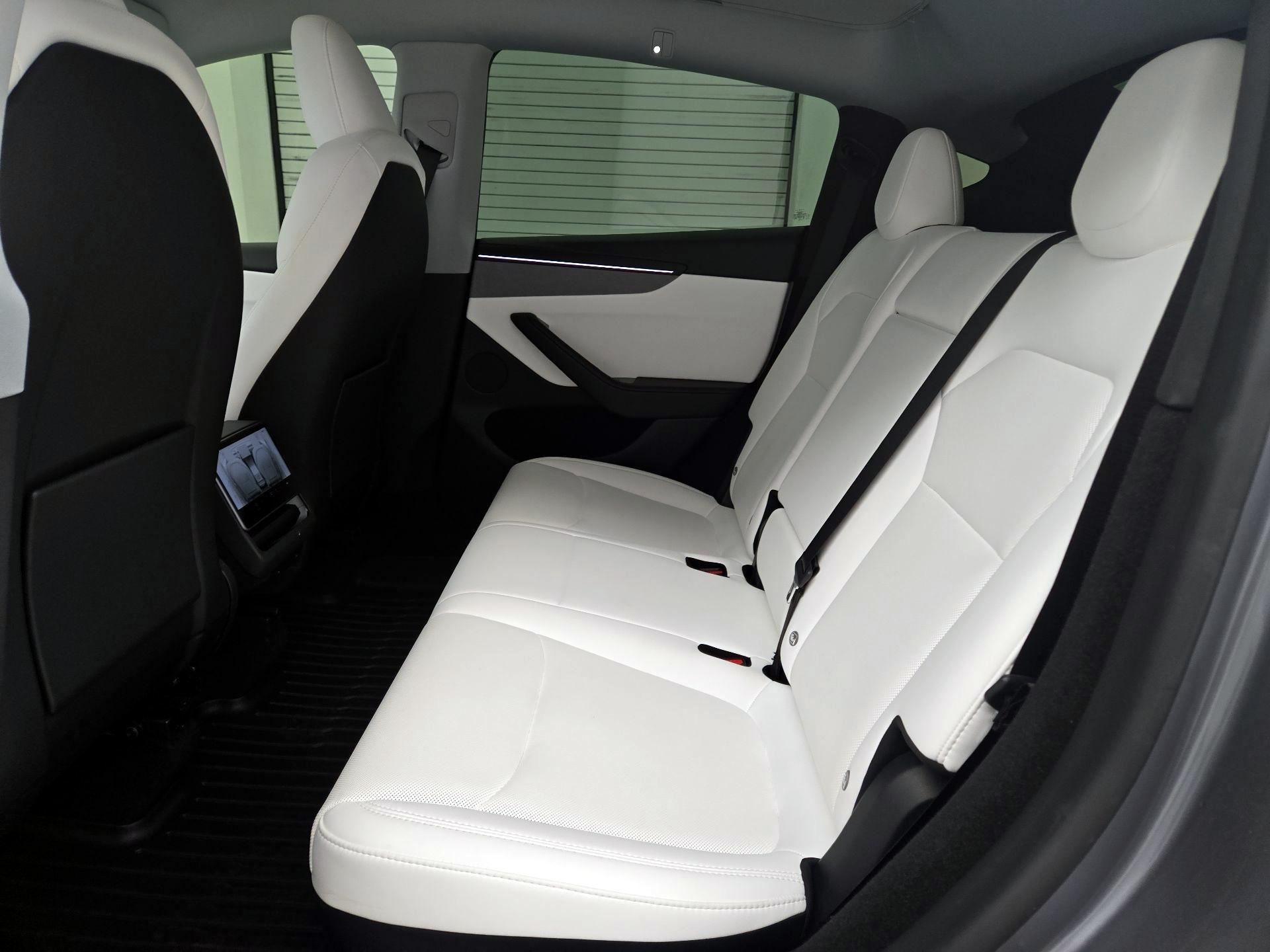 Thumbnail: 2026 Tesla Model Y - 18