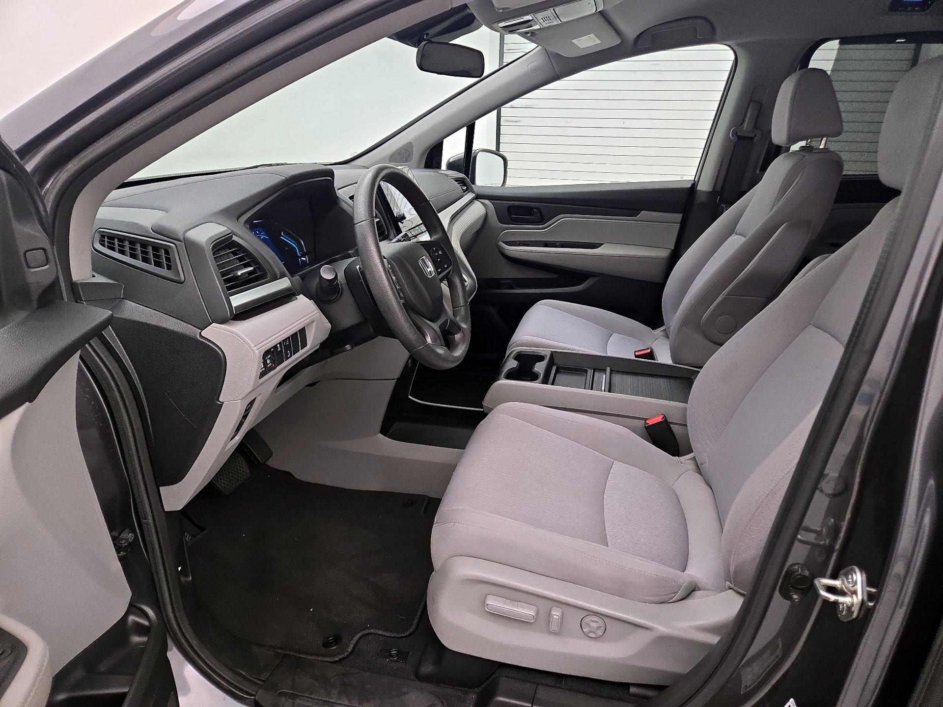 Thumbnail: 2018 Honda Odyssey - 11