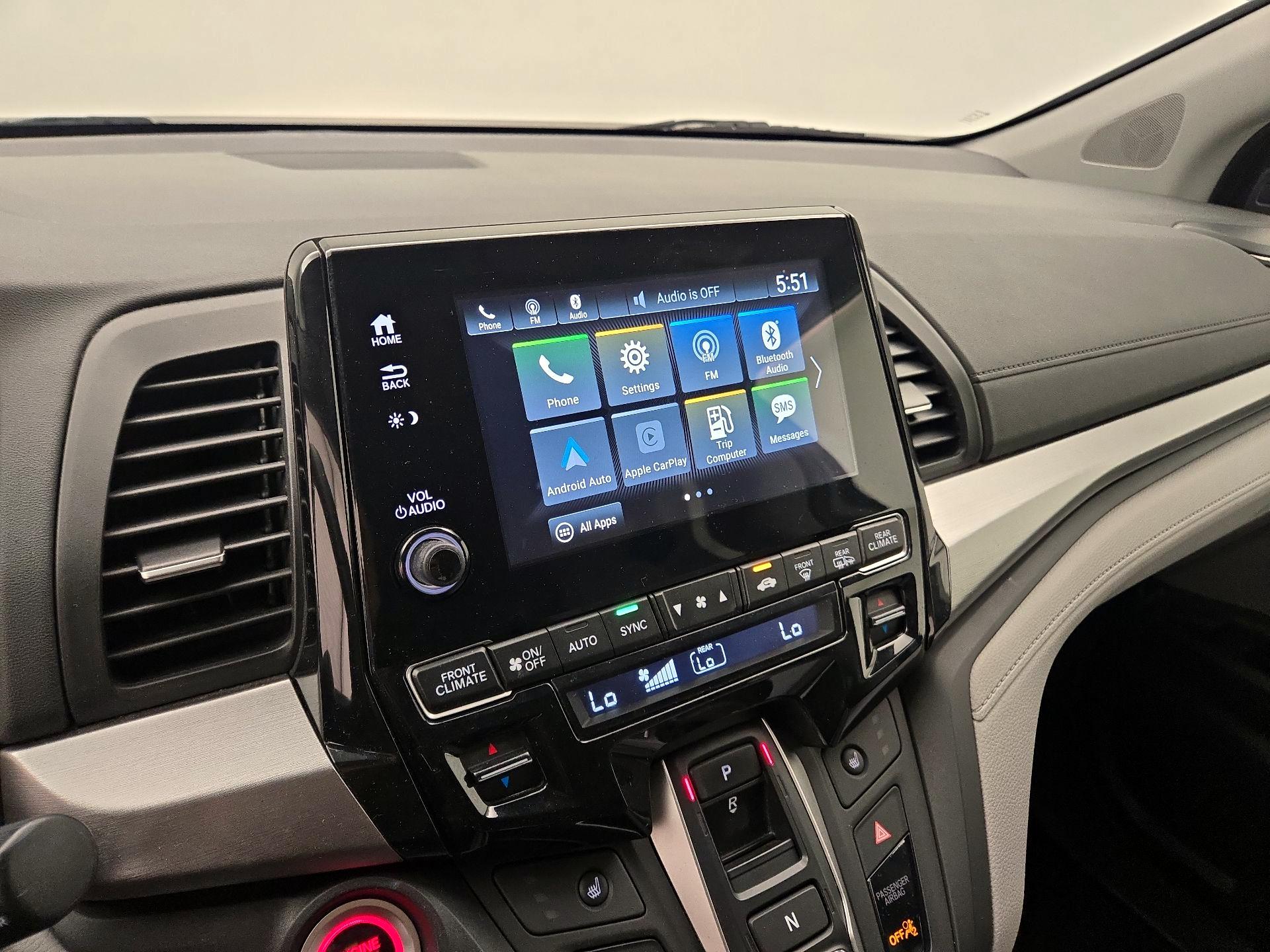 Thumbnail: 2018 Honda Odyssey - 15