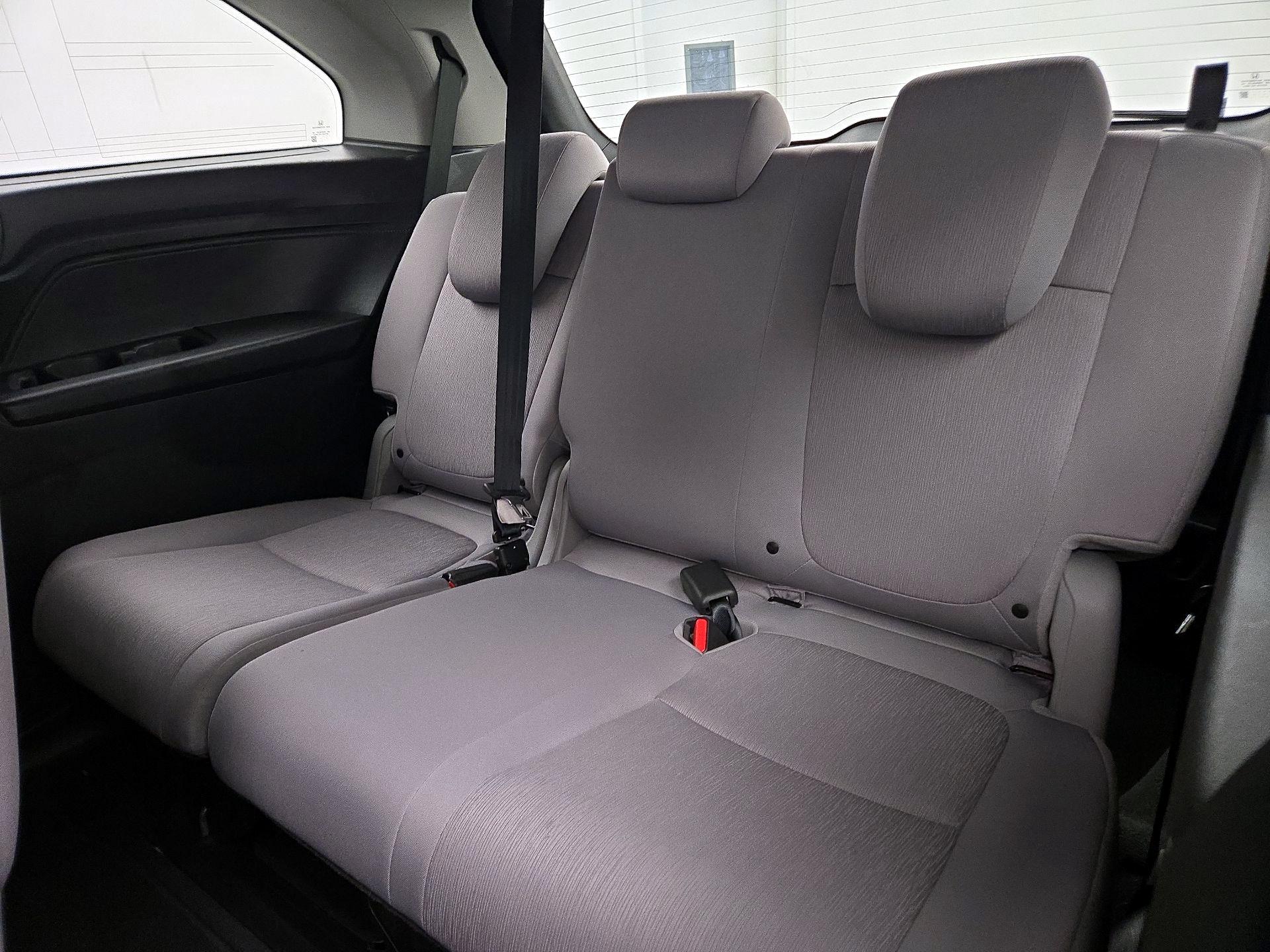 Thumbnail: 2018 Honda Odyssey - 19
