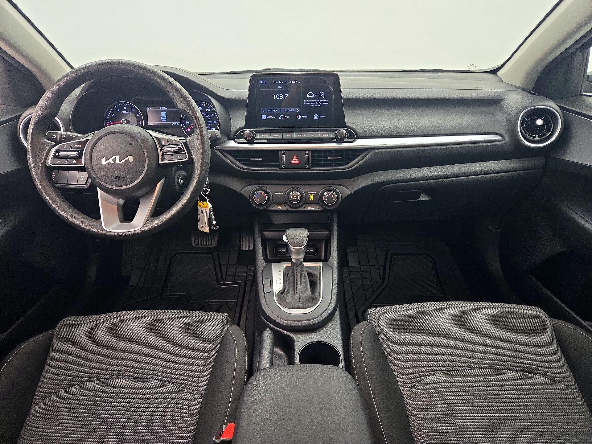 Thumbnail: 2023 Kia Forte - 9