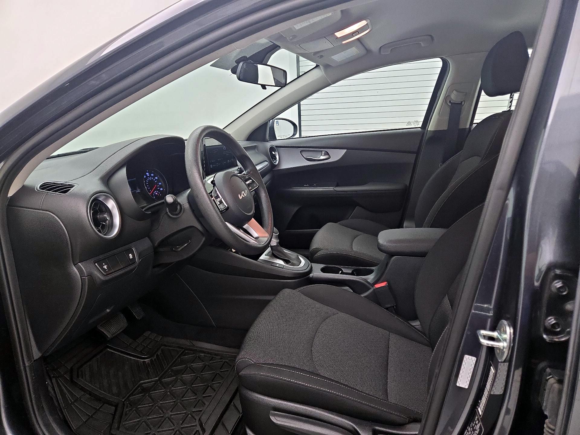 Thumbnail: 2023 Kia Forte - 11