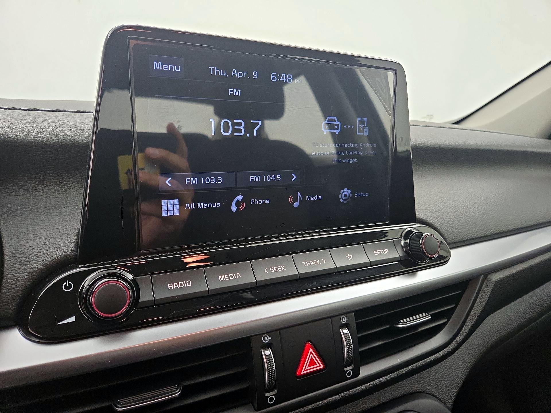 Thumbnail: 2023 Kia Forte - 15