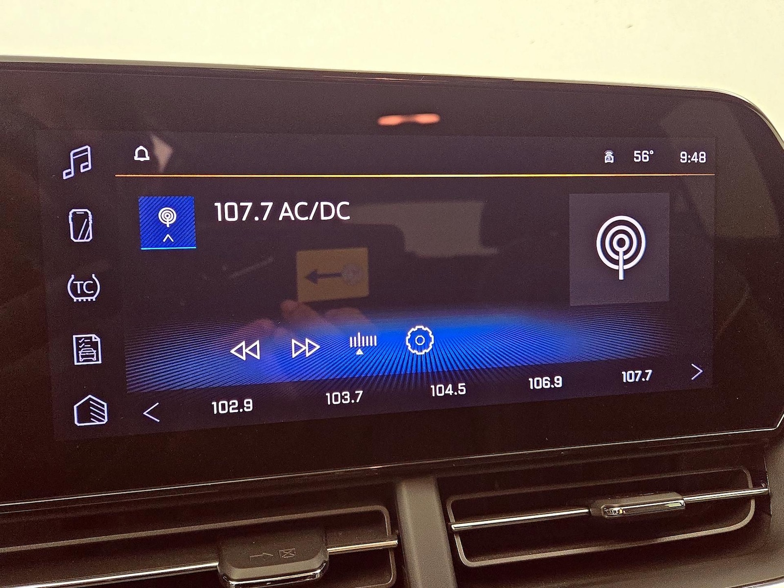 2025 Chevrolet Trax Activ - Photo 16