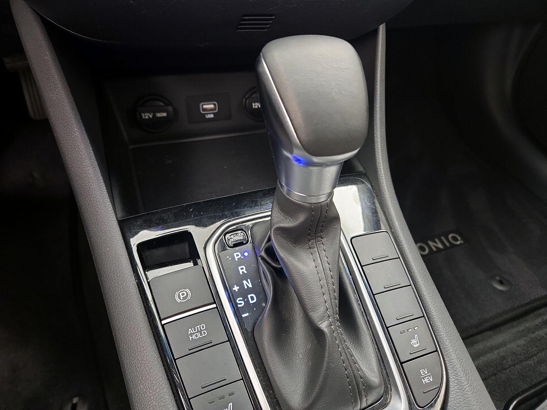 Thumbnail: 2021 Hyundai Ioniq - 17