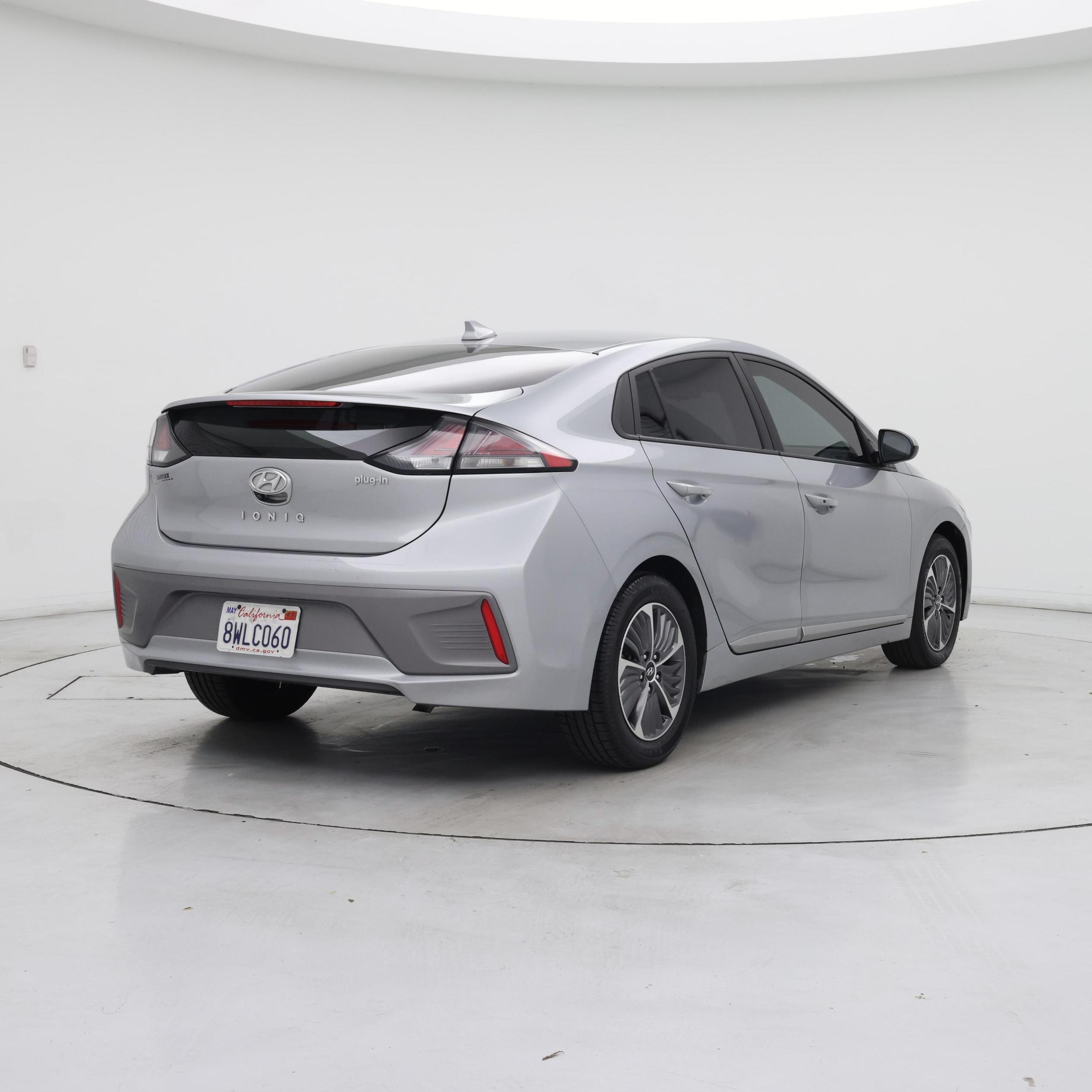 Thumbnail: 2021 Hyundai Ioniq - 8
