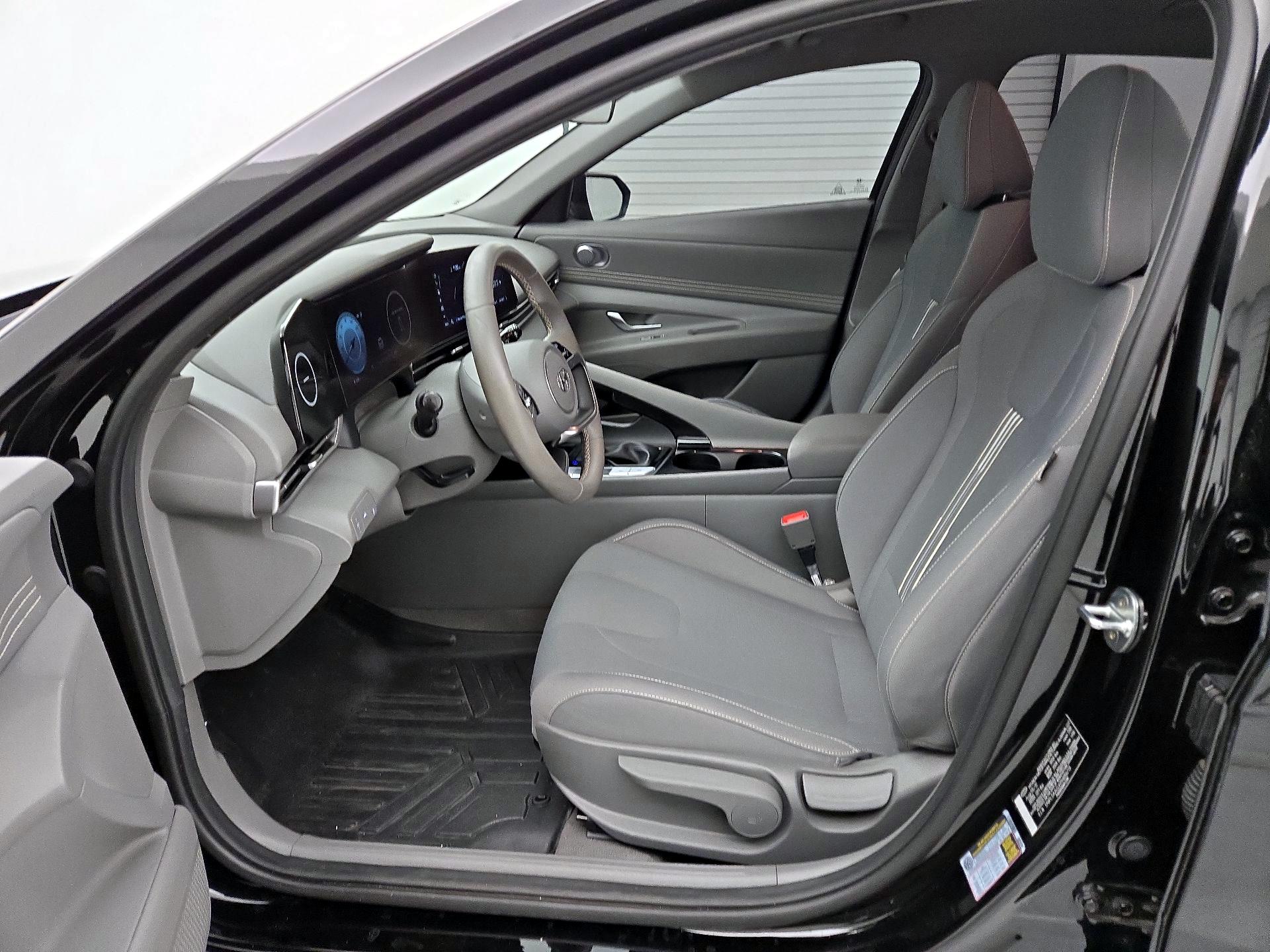 Thumbnail: 2023 Hyundai Elantra - 11