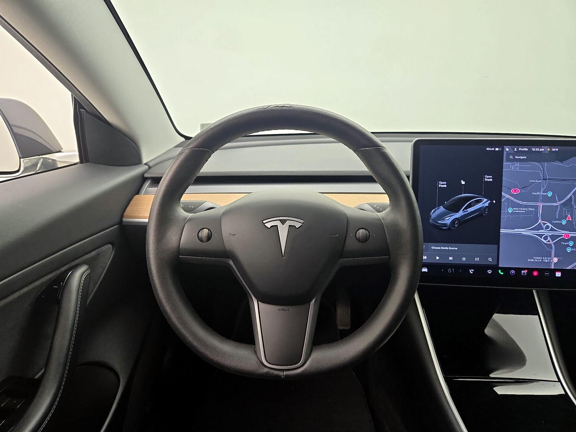 Thumbnail: 2020 Tesla Model 3 - 10
