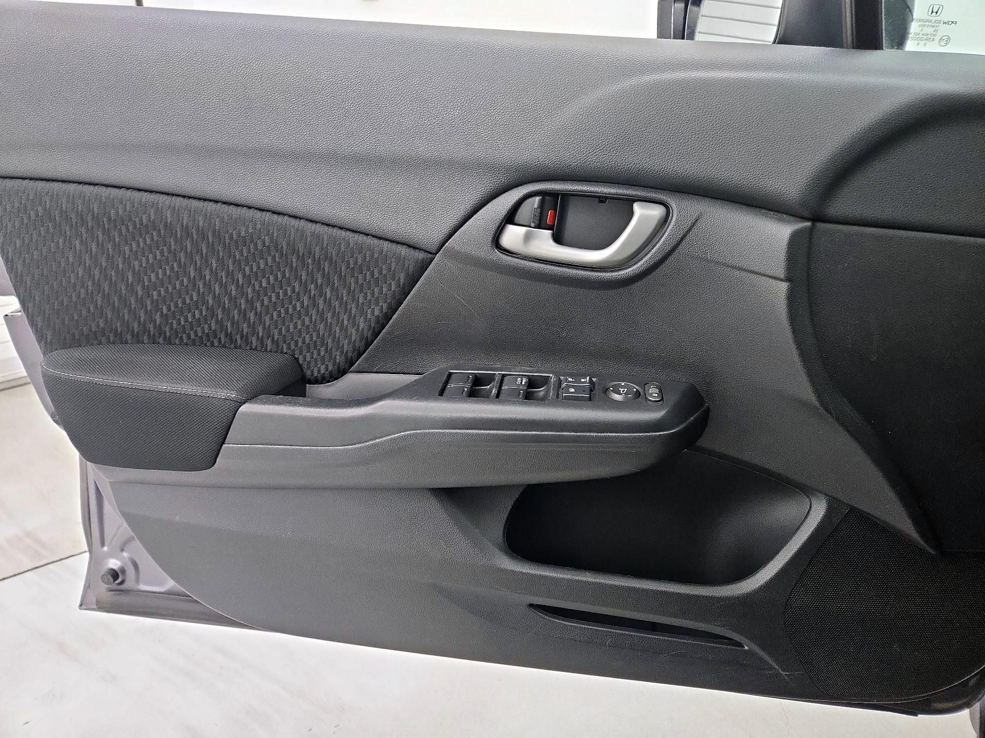 Thumbnail: 2015 Honda Civic - 12