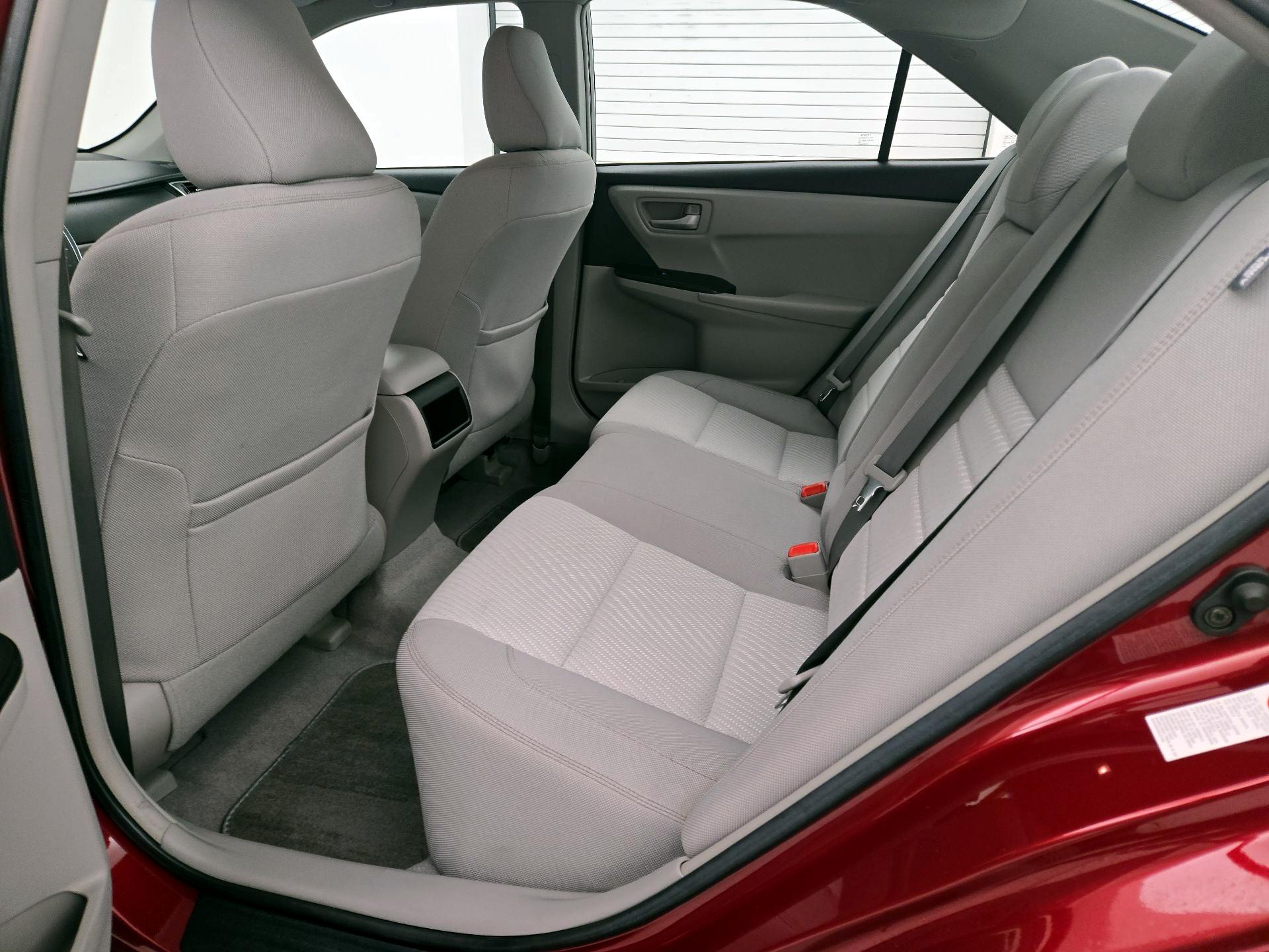Thumbnail: 2017 Toyota Camry - 19