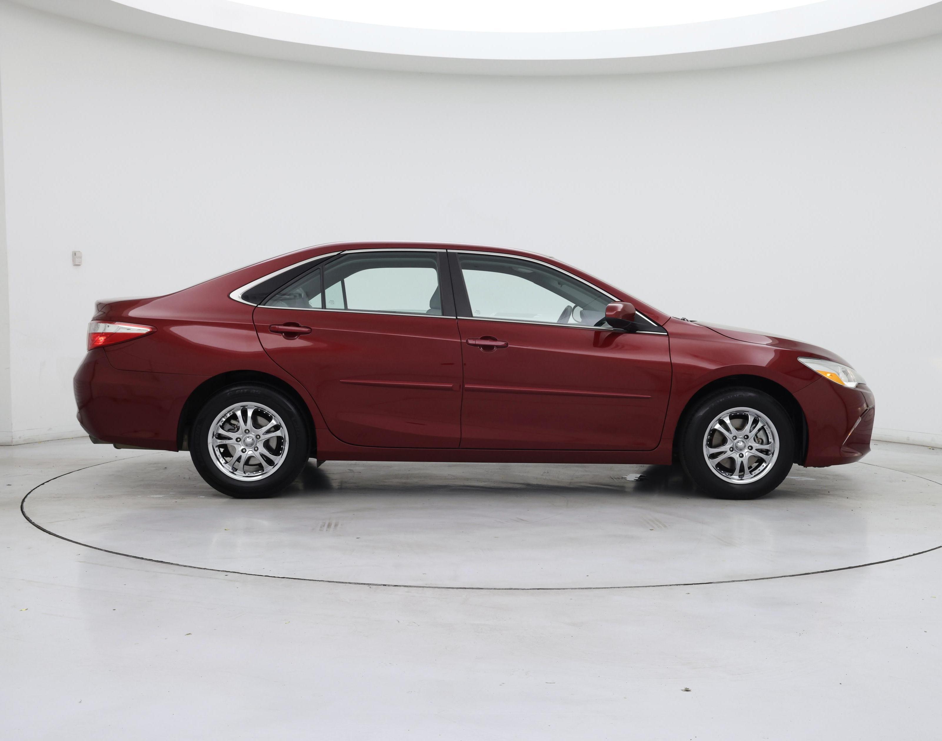 Thumbnail: 2017 Toyota Camry - 7