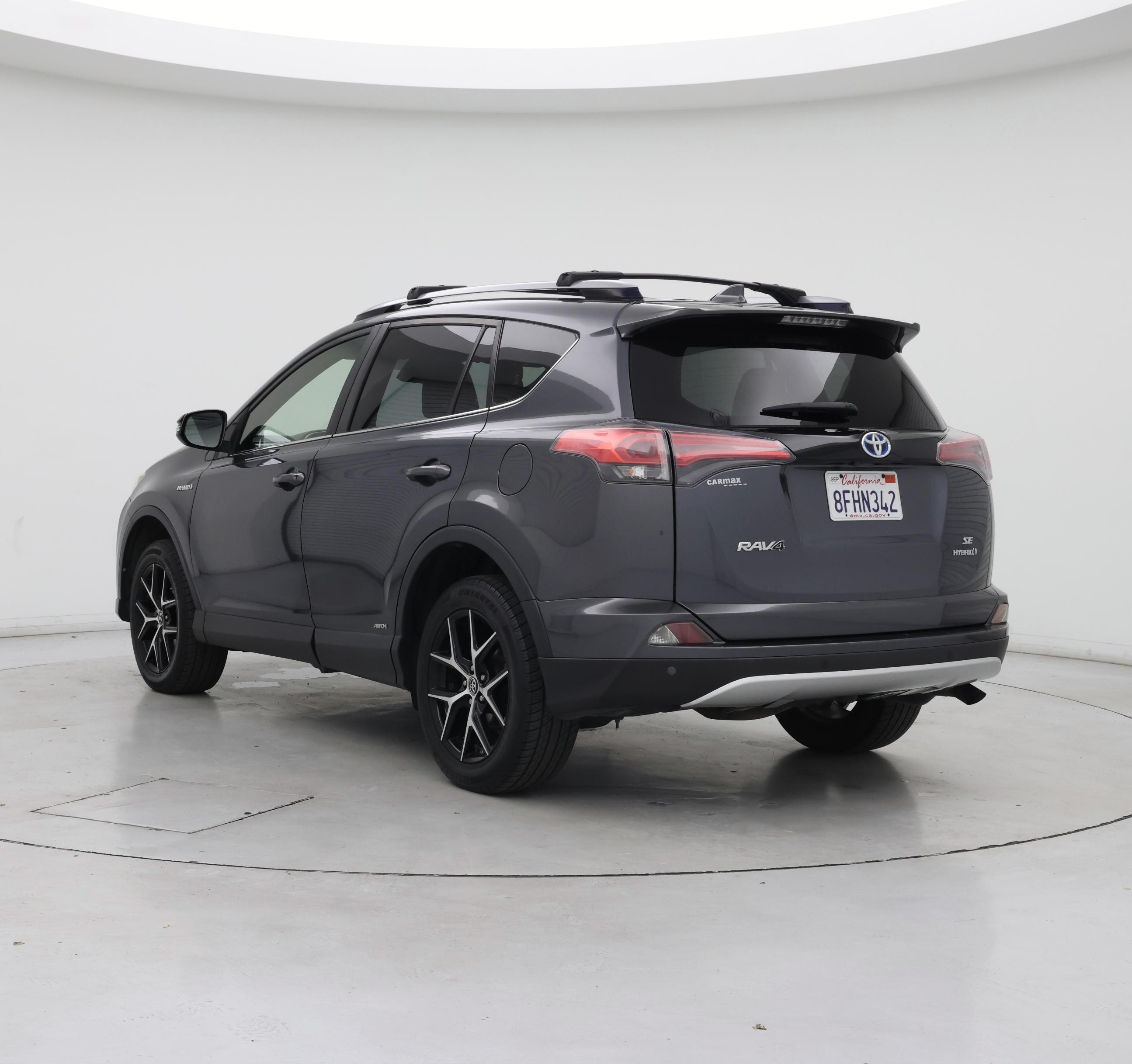 Thumbnail: 2018 Toyota RAV4 - 2