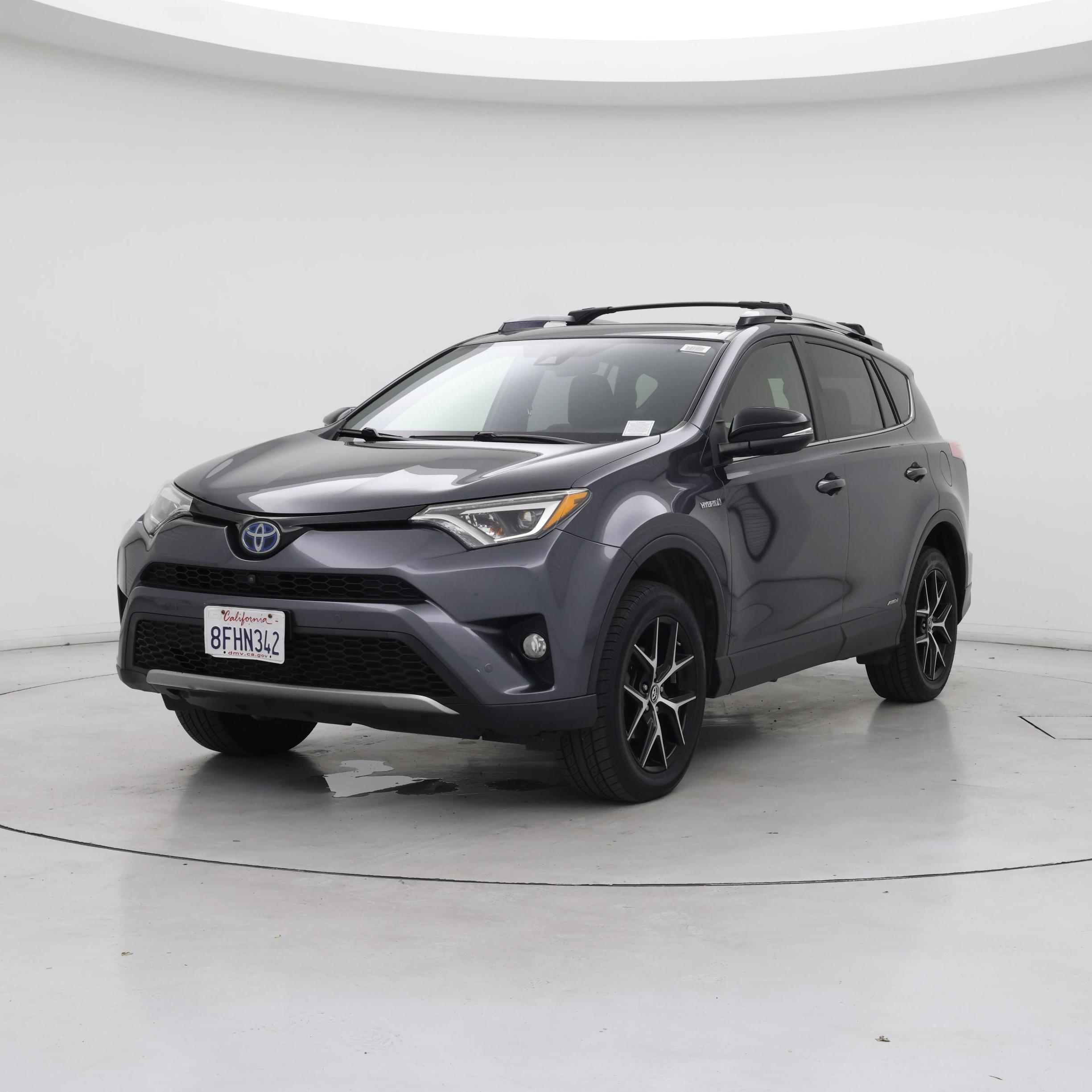 Thumbnail: 2018 Toyota RAV4 - 4