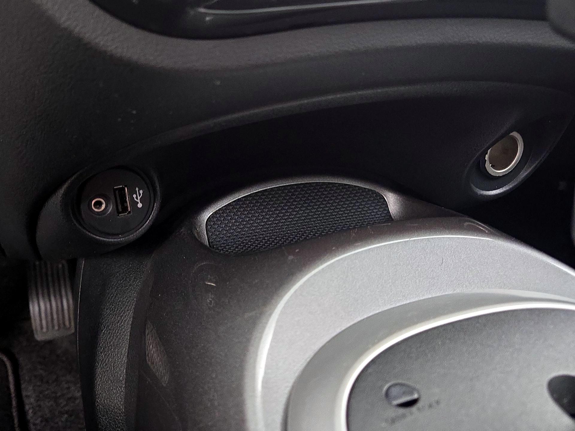 Thumbnail: 2014 Nissan Juke - 19