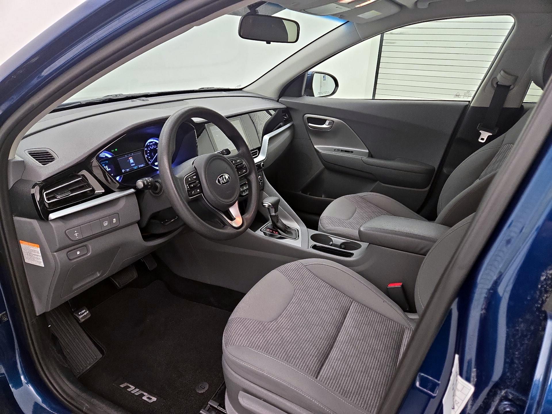 Thumbnail: 2020 Kia Niro - 11