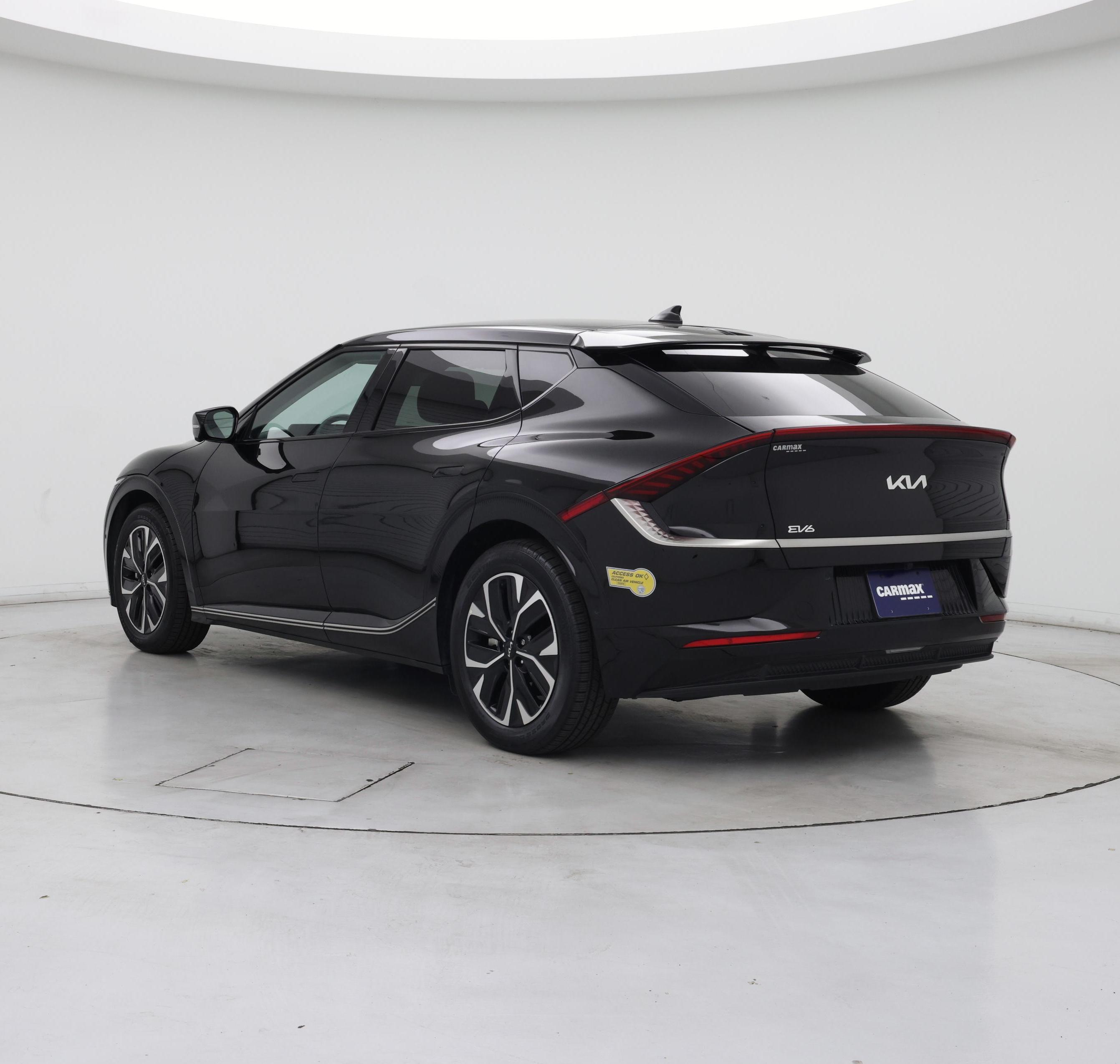 Thumbnail: 2022 Kia EV6 - 2