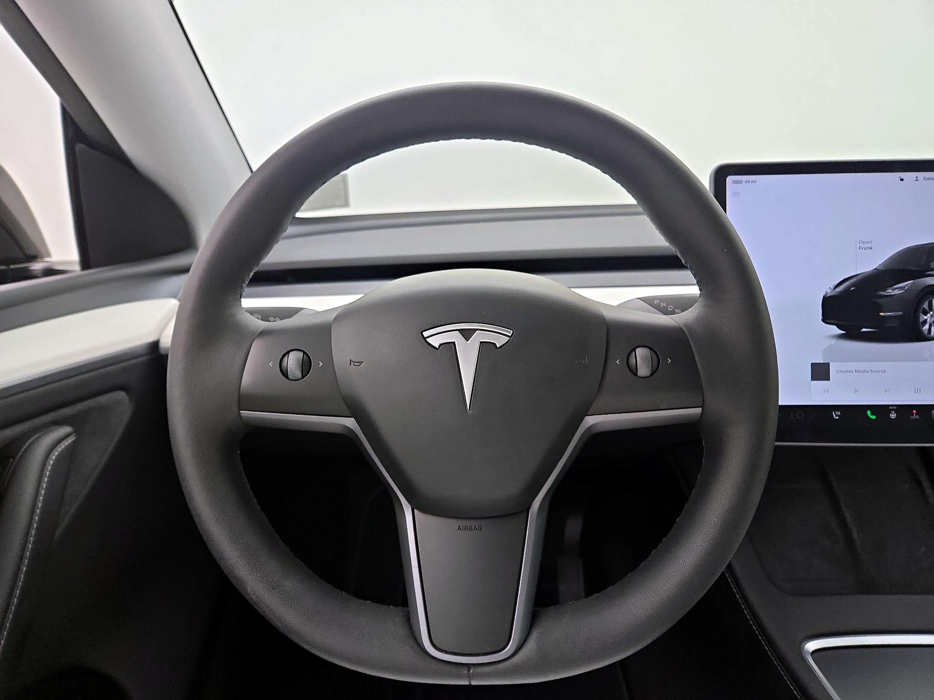 Thumbnail: 2023 Tesla Model Y - 10