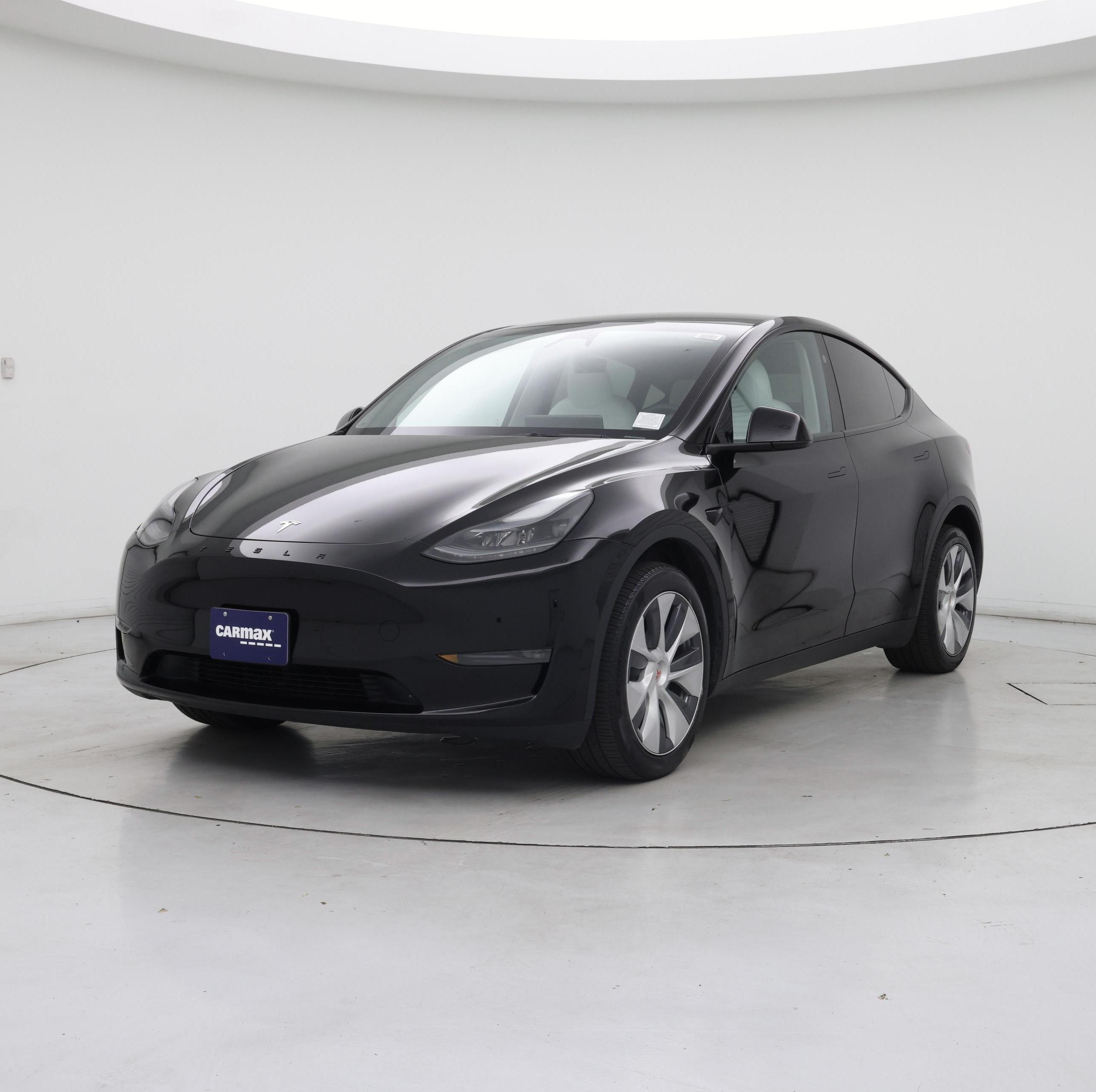 Thumbnail: 2023 Tesla Model Y - 4