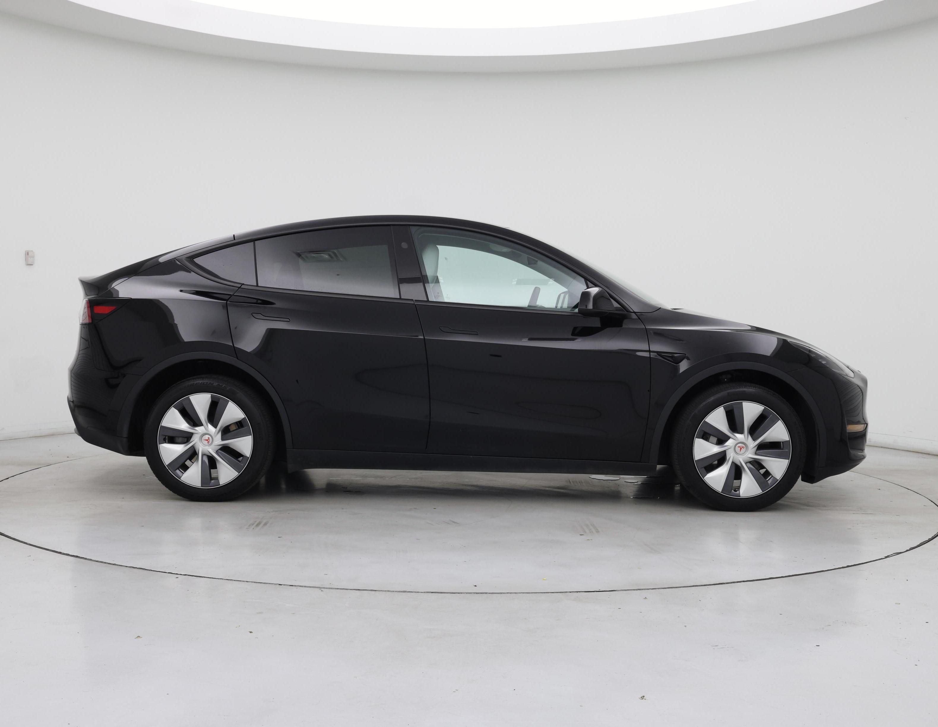 Thumbnail: 2023 Tesla Model Y - 7