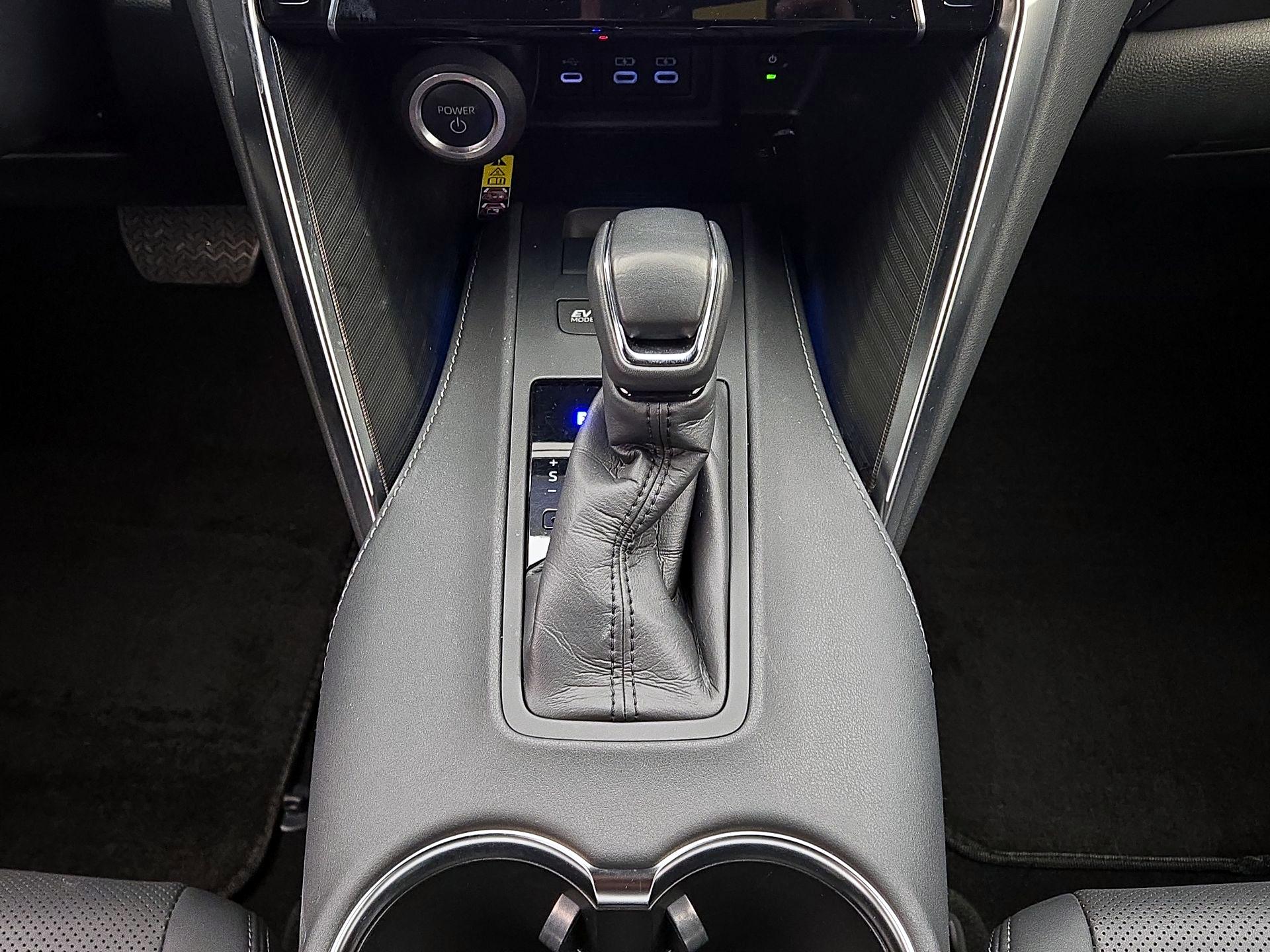 Thumbnail: 2024 Toyota Venza - 17