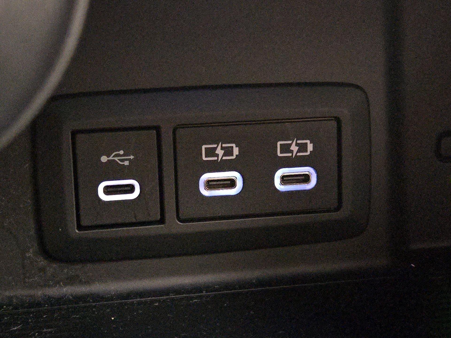 Thumbnail: 2024 Toyota Venza - 18