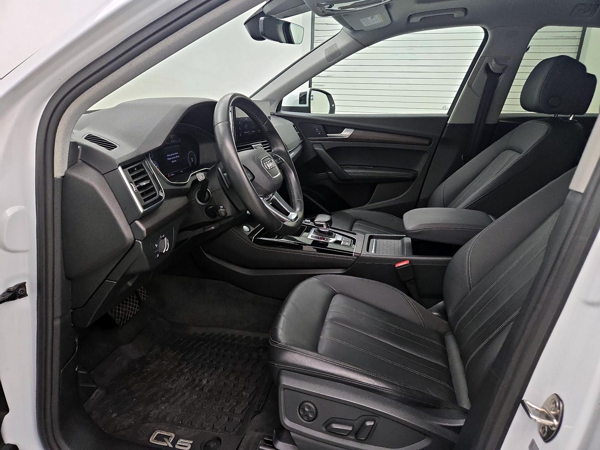 Thumbnail: 2021 Audi Q5 - 11