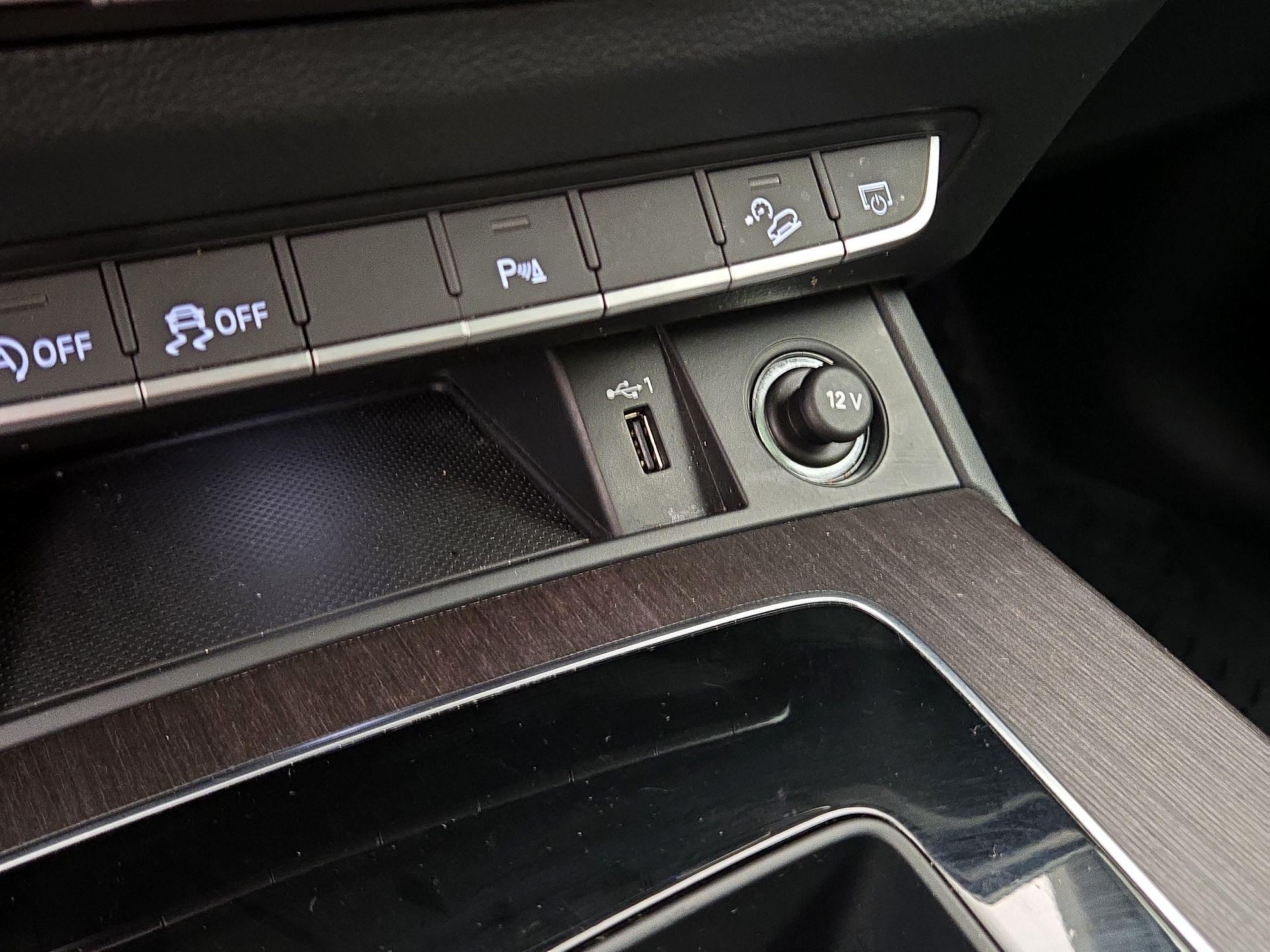 Thumbnail: 2021 Audi Q5 - 18