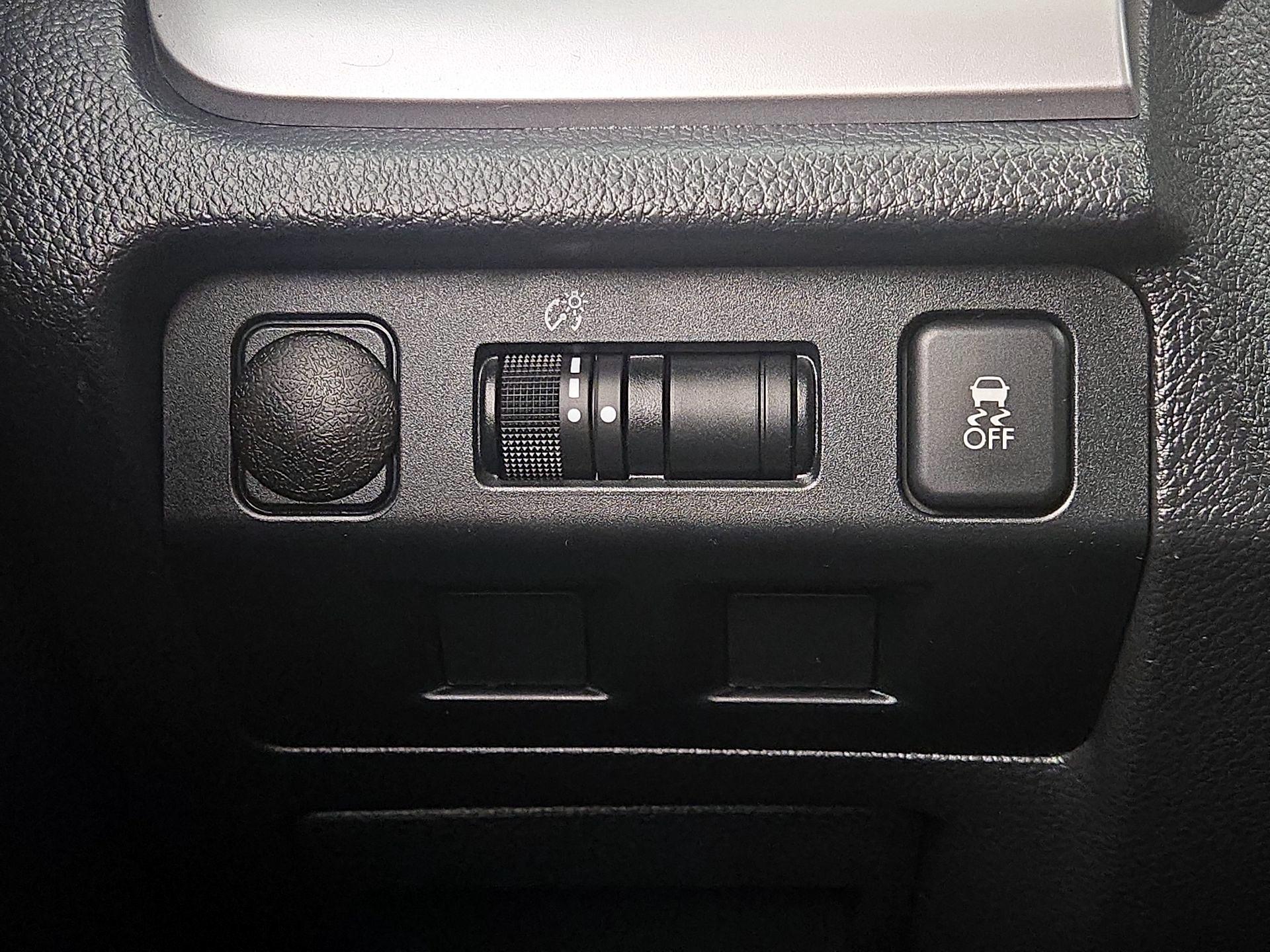 Thumbnail: 2018 Subaru Forester - 13