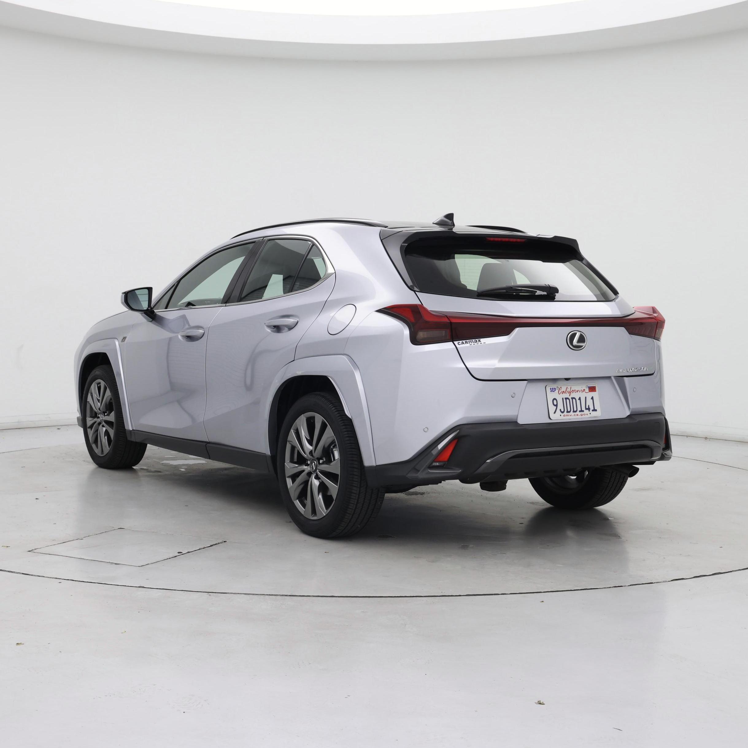 Thumbnail: 2024 Lexus UX - 2