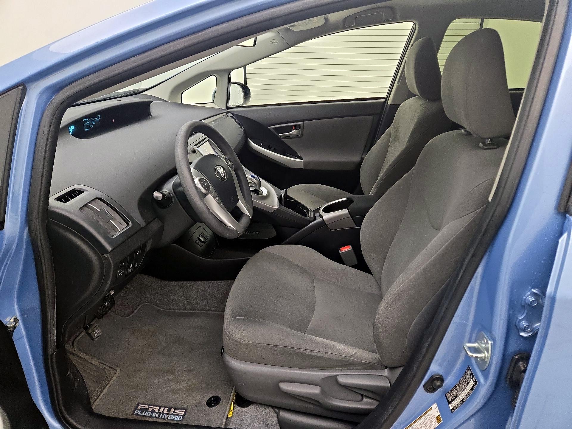 Thumbnail: 2014 Toyota Prius - 11