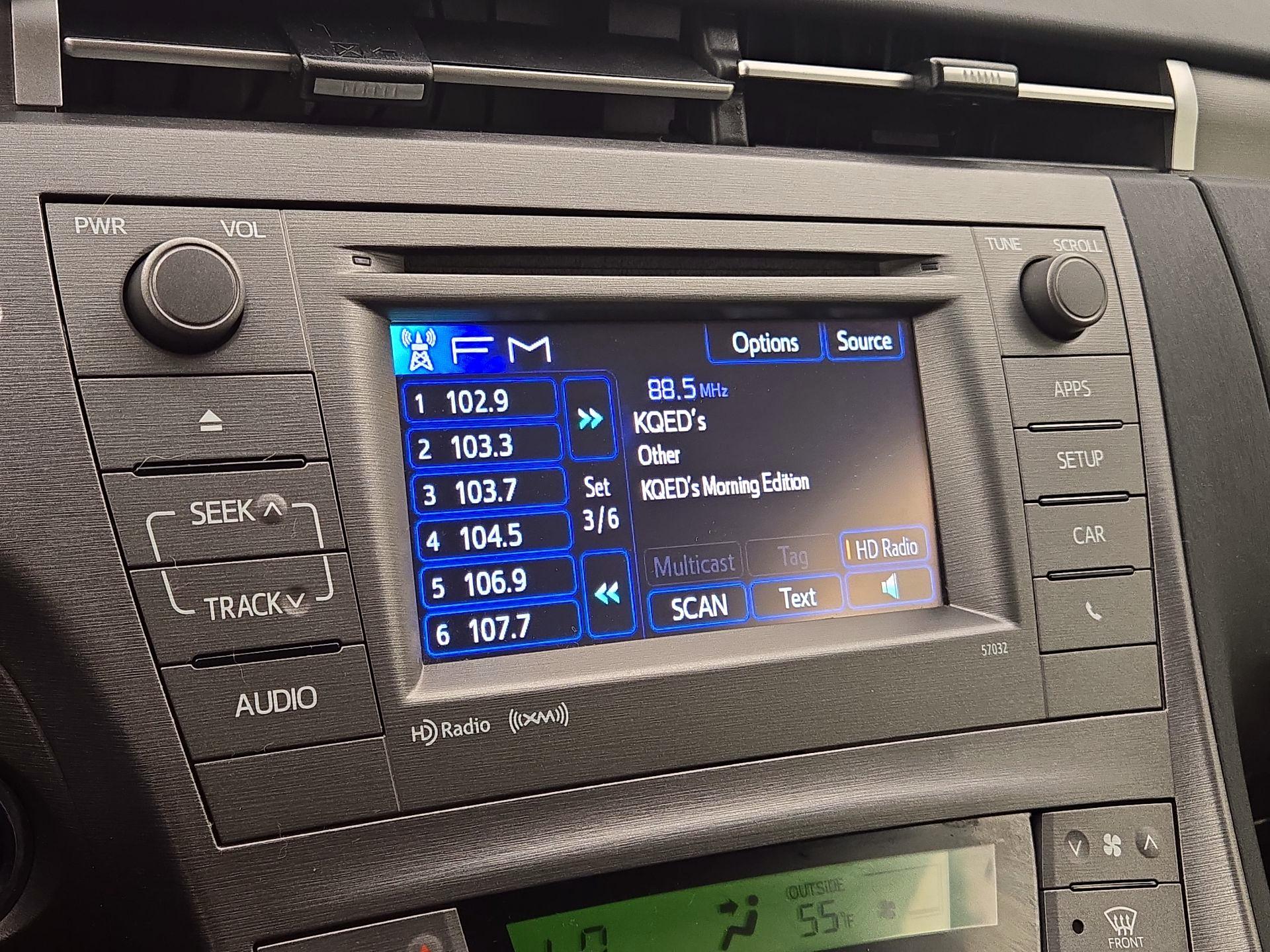Thumbnail: 2014 Toyota Prius - 15