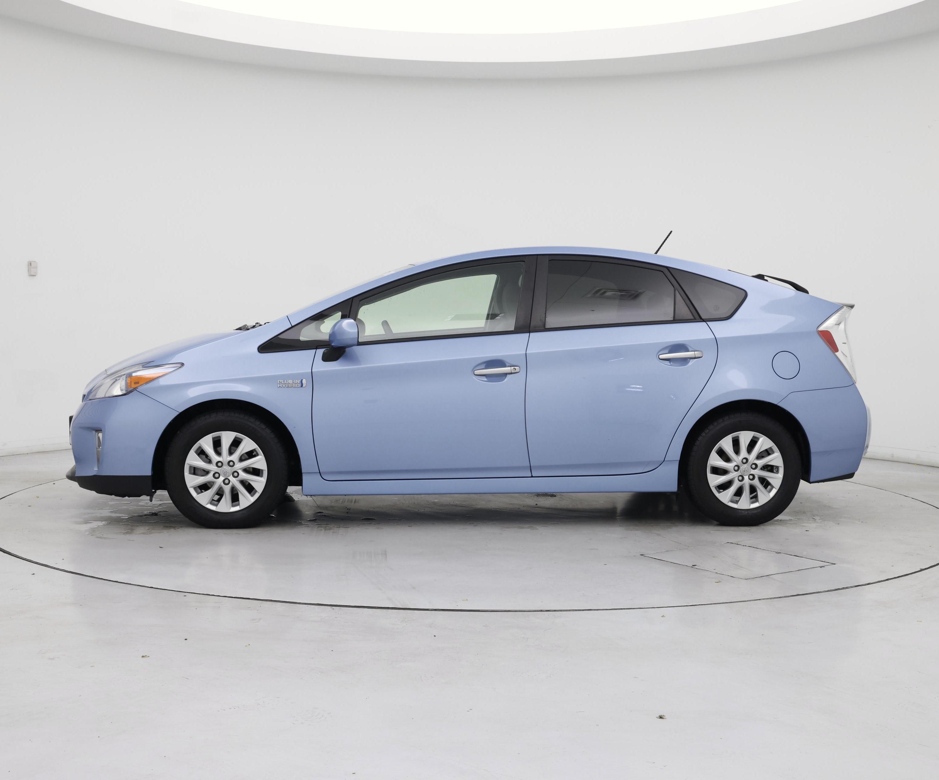 Thumbnail: 2014 Toyota Prius - 3