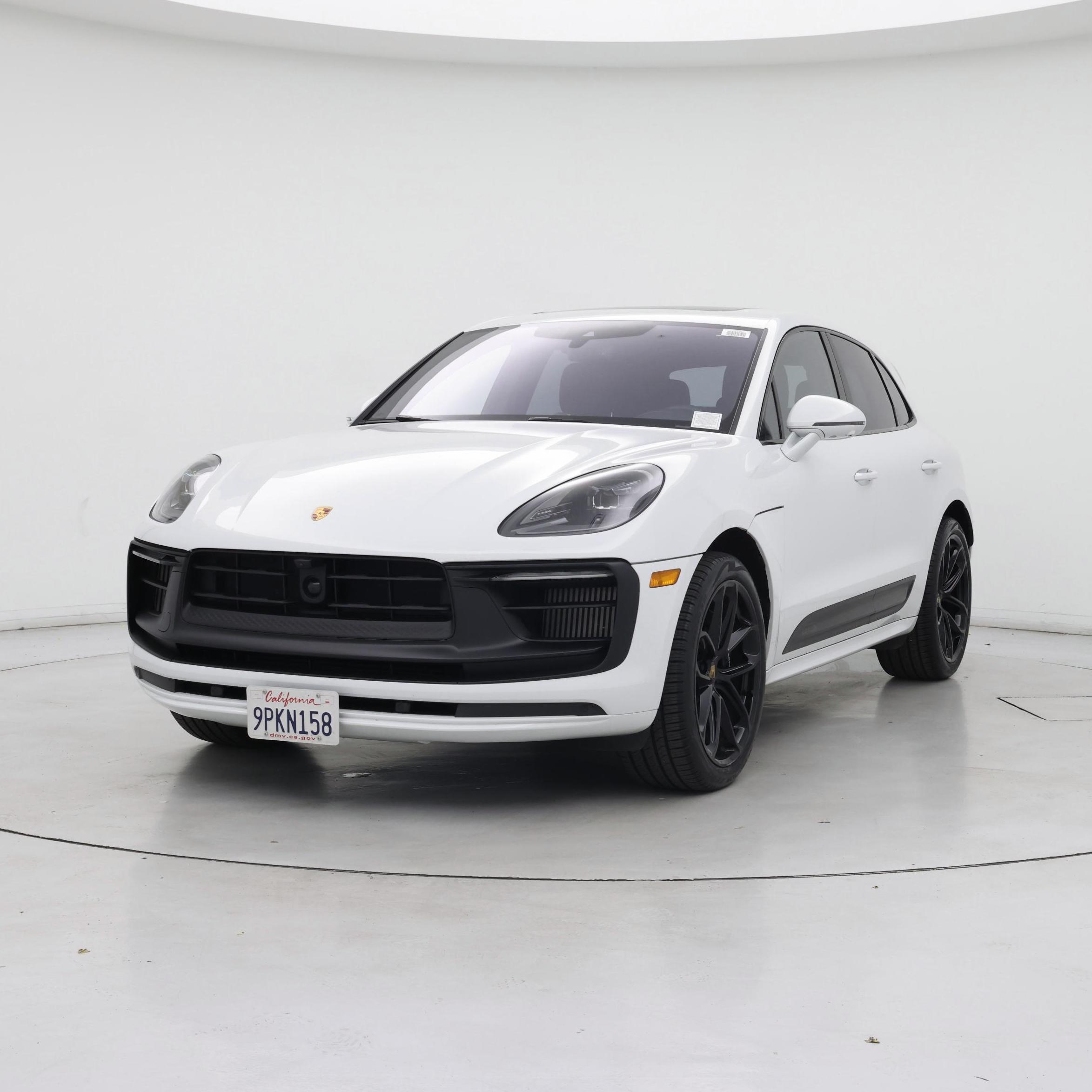 Thumbnail: 2023 Porsche Macan - 4